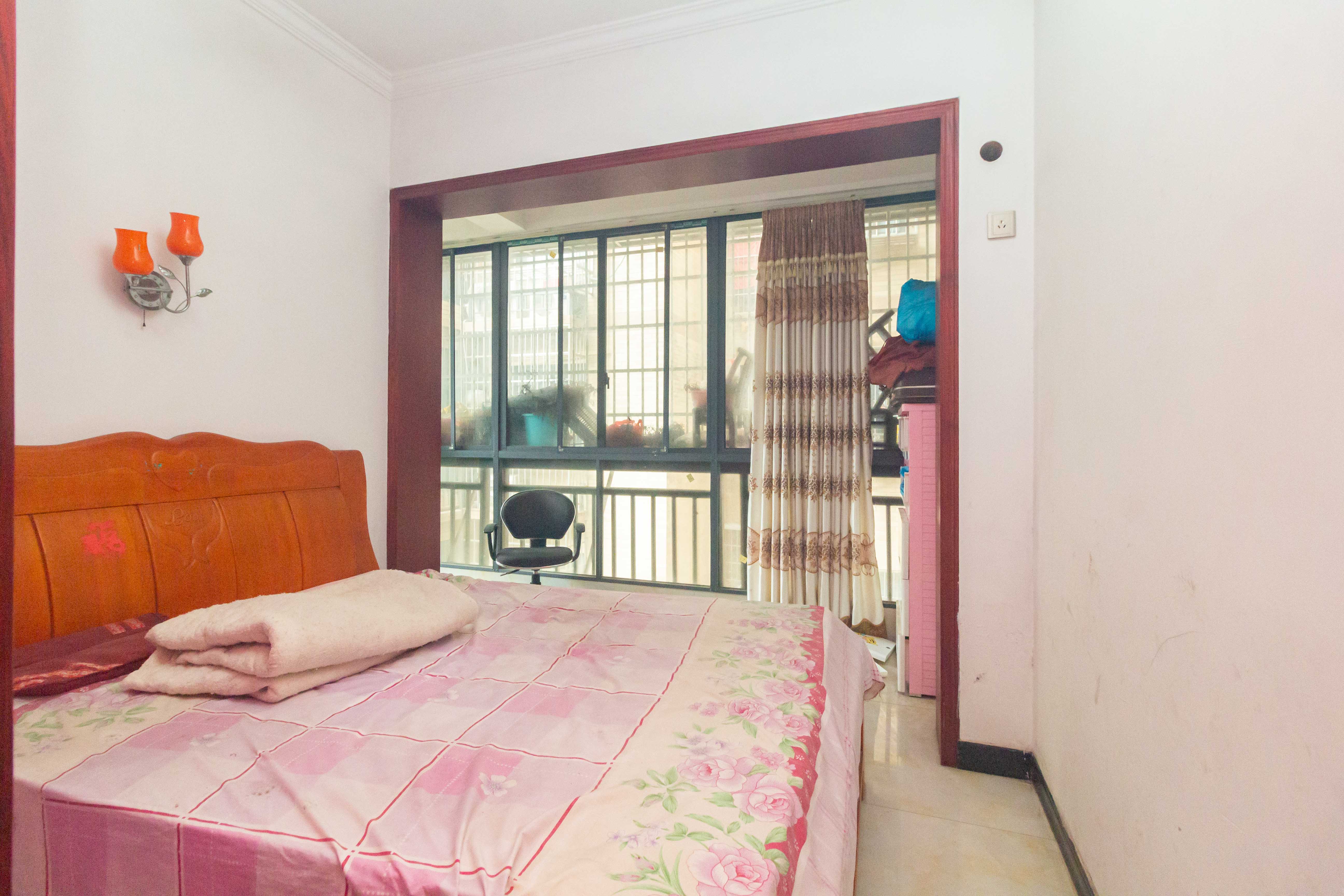 紫东苑(星沙)  3室2厅2卫    65.0万 紫东苑(星沙)  3室2厅2卫    65.0万卧室