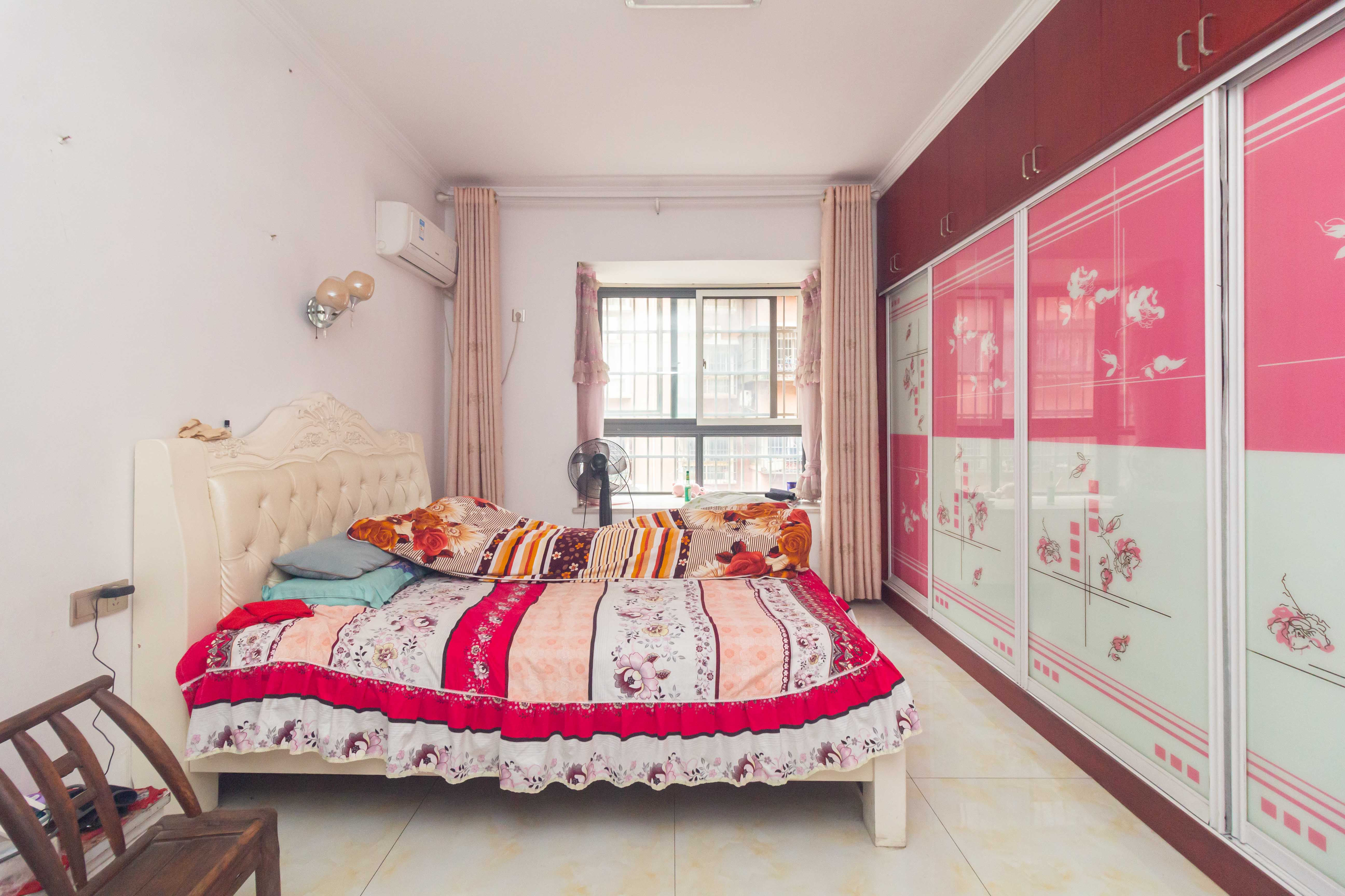 紫东苑(星沙)  3室2厅2卫    65.0万 紫东苑(星沙)  3室2厅2卫    65.0万卧室