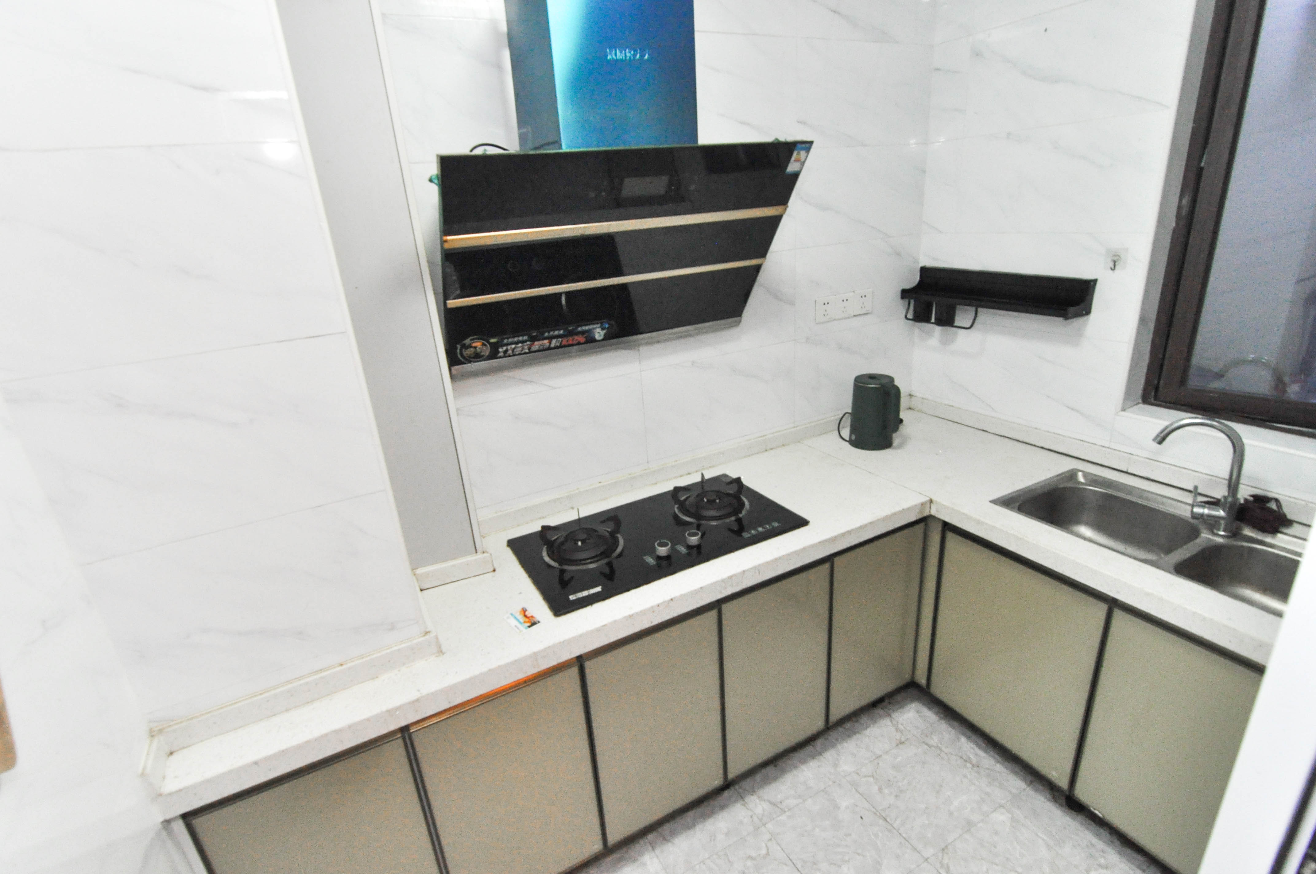 卓越浅水湾 4室2厅2卫 136.0万 卓越浅水湾 4室2厅2卫 136.0万厨房