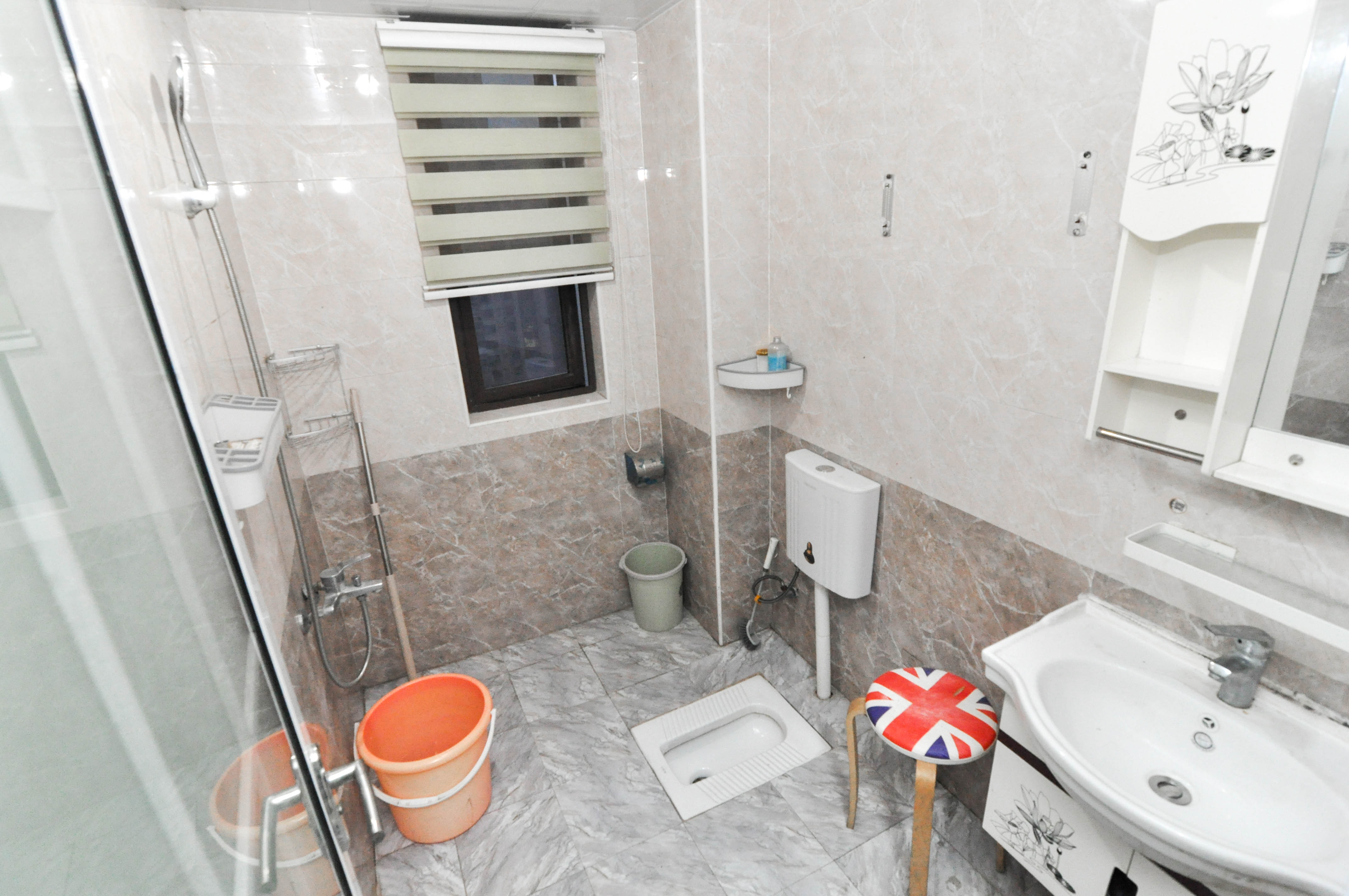 卓越浅水湾 4室2厅2卫 136.0万 卓越浅水湾 4室2厅2卫 136.0万卫生间