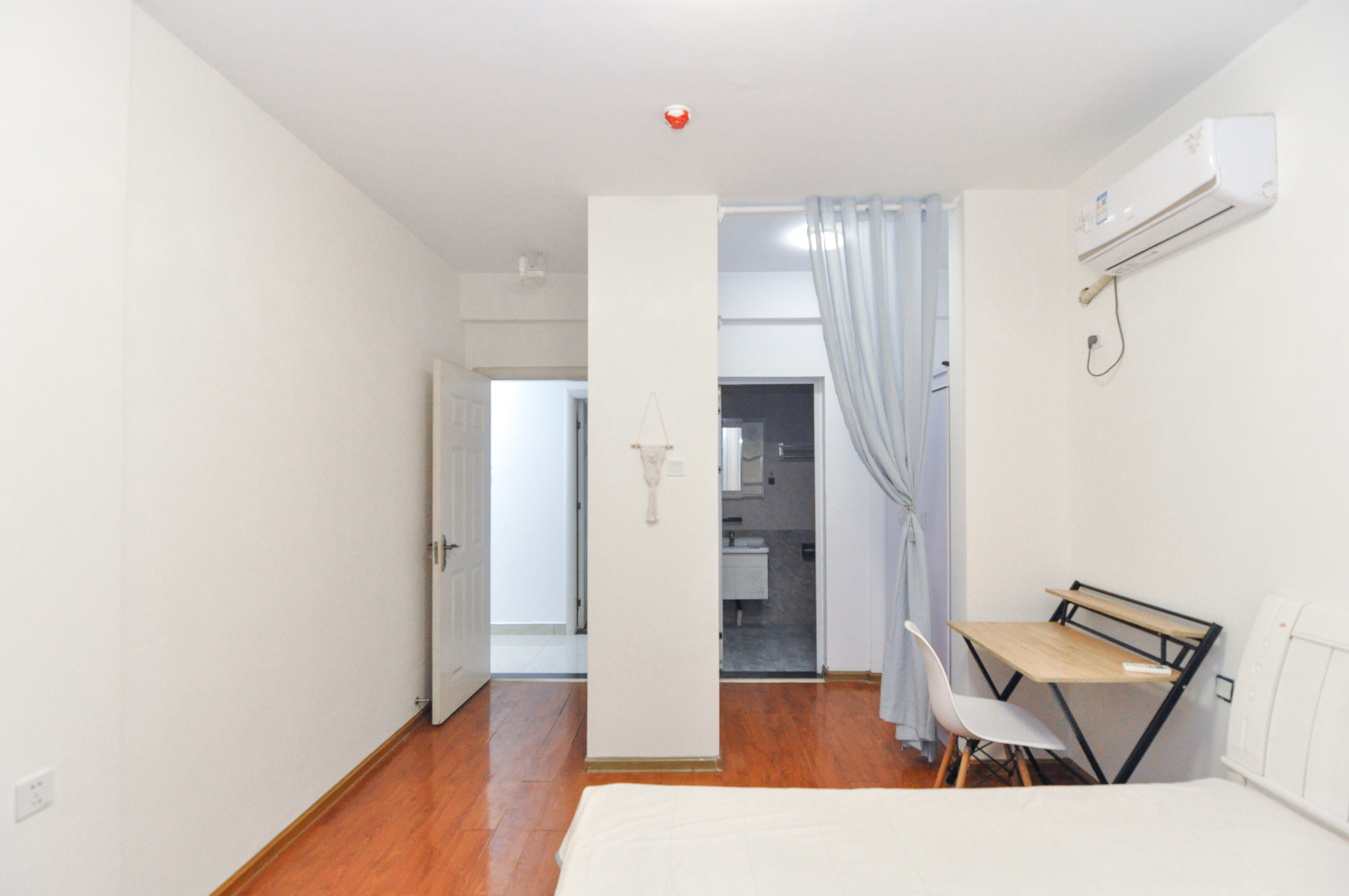 卓越浅水湾 4室2厅2卫 136.0万 卓越浅水湾 4室2厅2卫 136.0万卧室