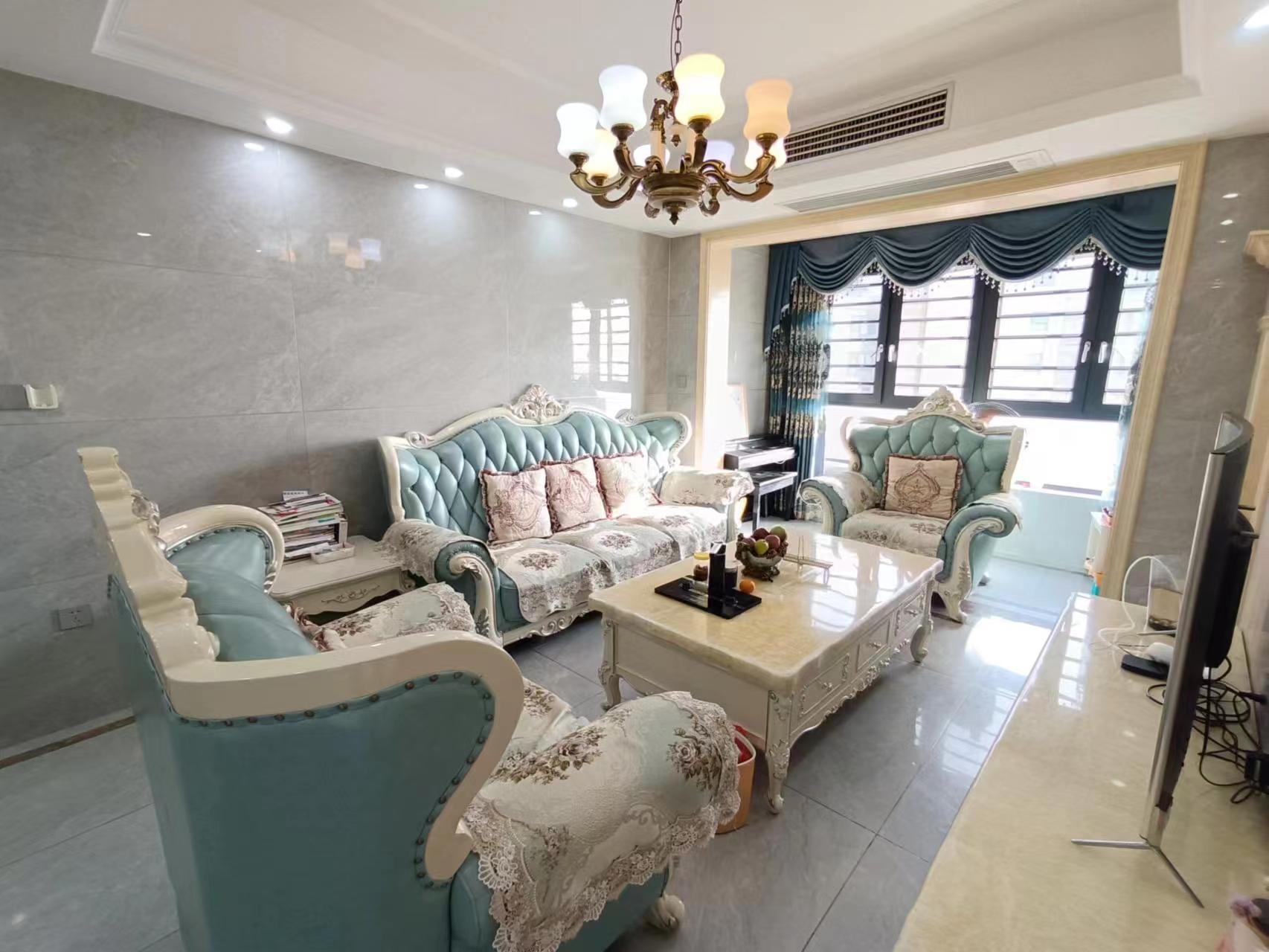 翡翠公园(北大资源)  3室2厅2卫    73.8万 翡翠公园(北大资源)  3室2厅2卫    73.8万室内图