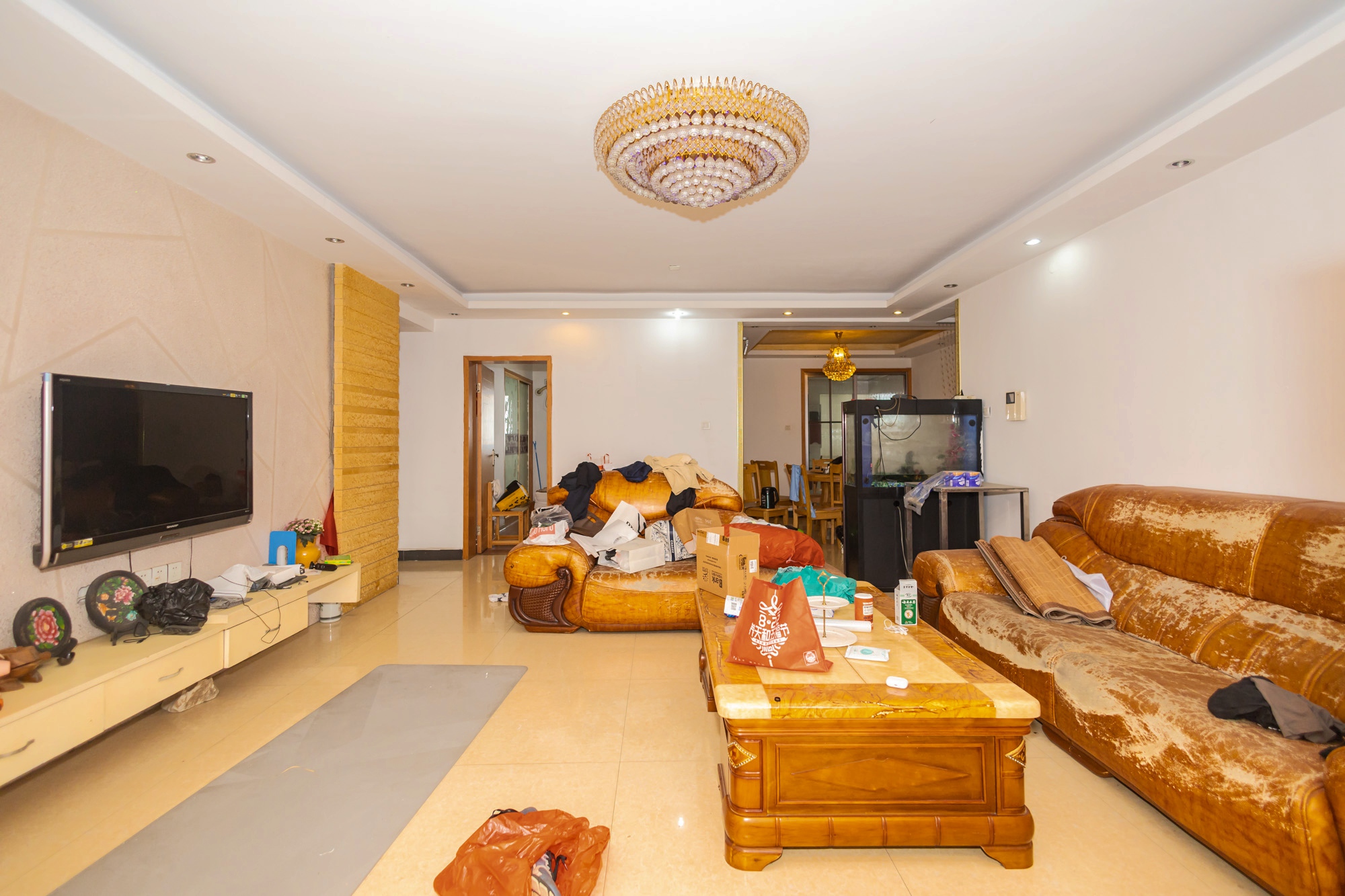 长沙县公安局单位房  3室2厅1卫    66.8万 长沙县公安局单位房  3室2厅1卫    66.8万客厅