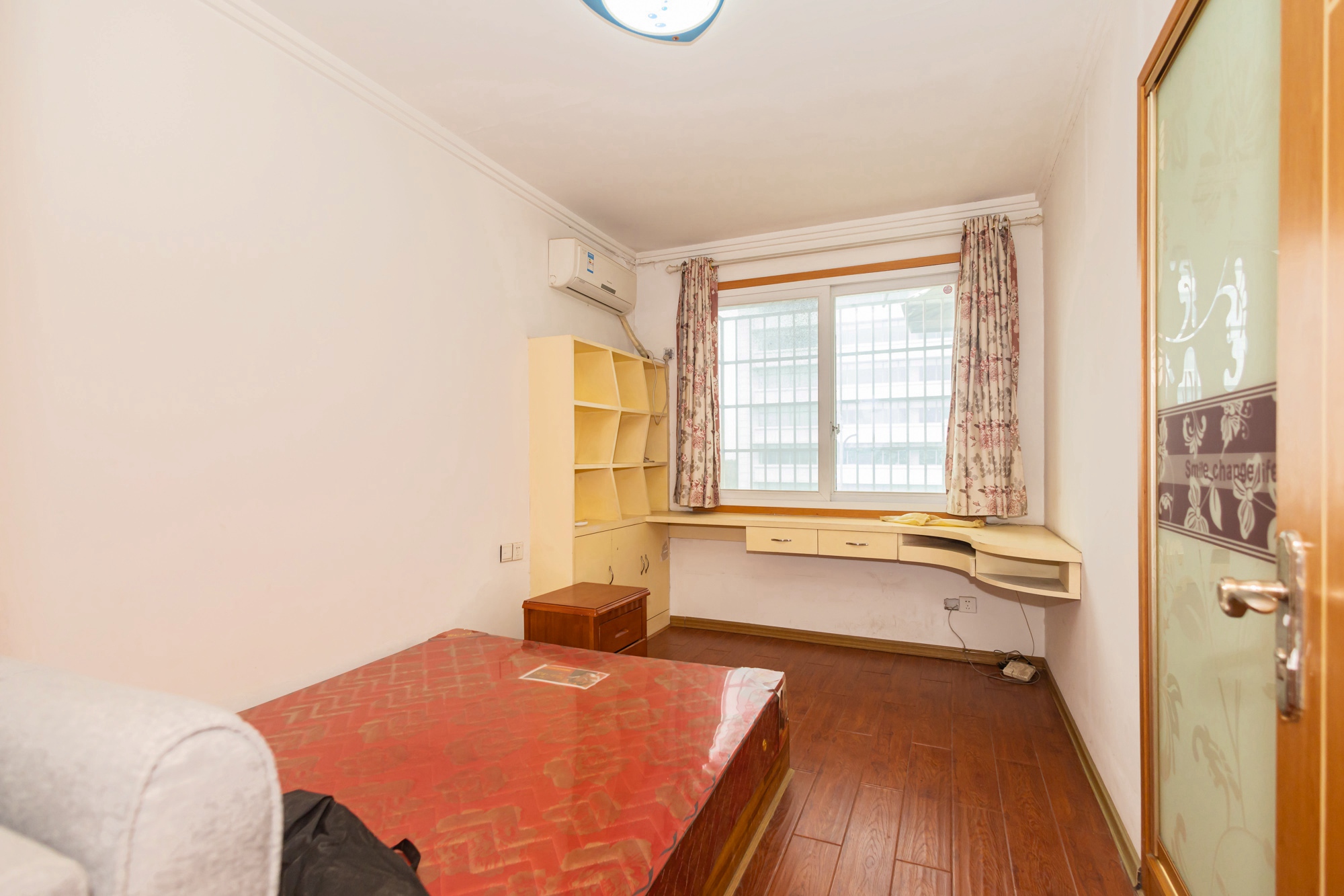 长沙县公安局单位房  3室2厅1卫    66.8万 长沙县公安局单位房  3室2厅1卫    66.8万卧室