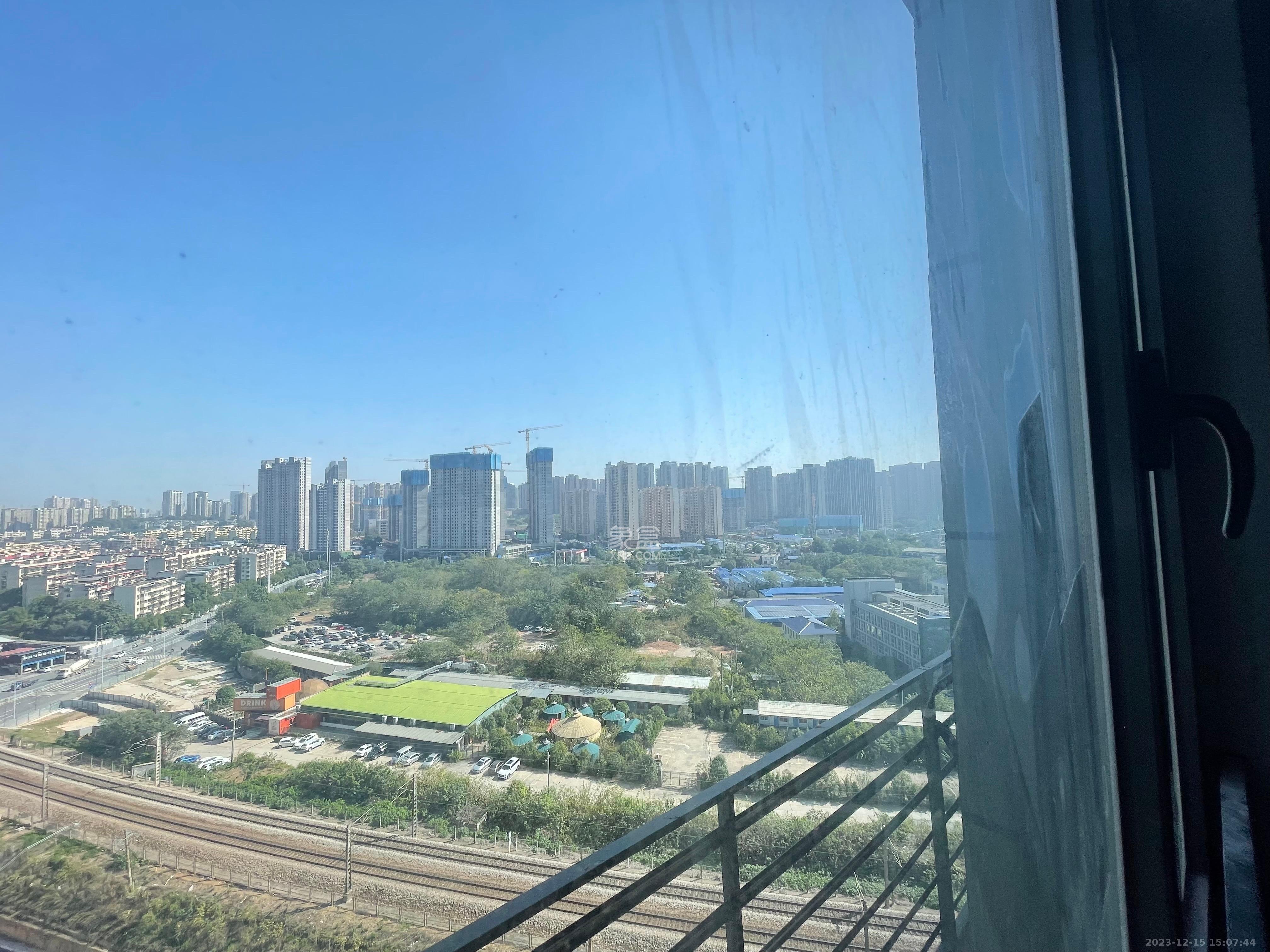 万科紫台  2室1厅1卫   1200.00元/月室内图