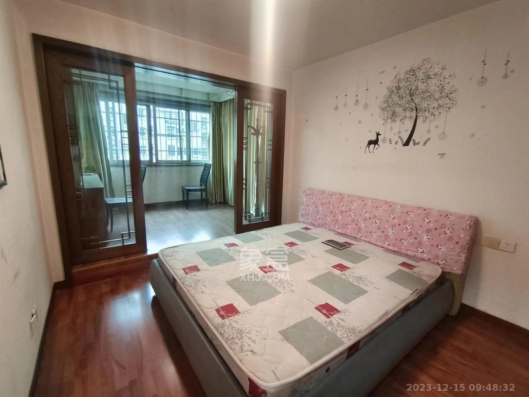 咸嘉新村嘉文苑 3室2厅1卫 2300.00元/月 咸嘉新村嘉文苑 3室2厅1卫 2300.00元/月室内图