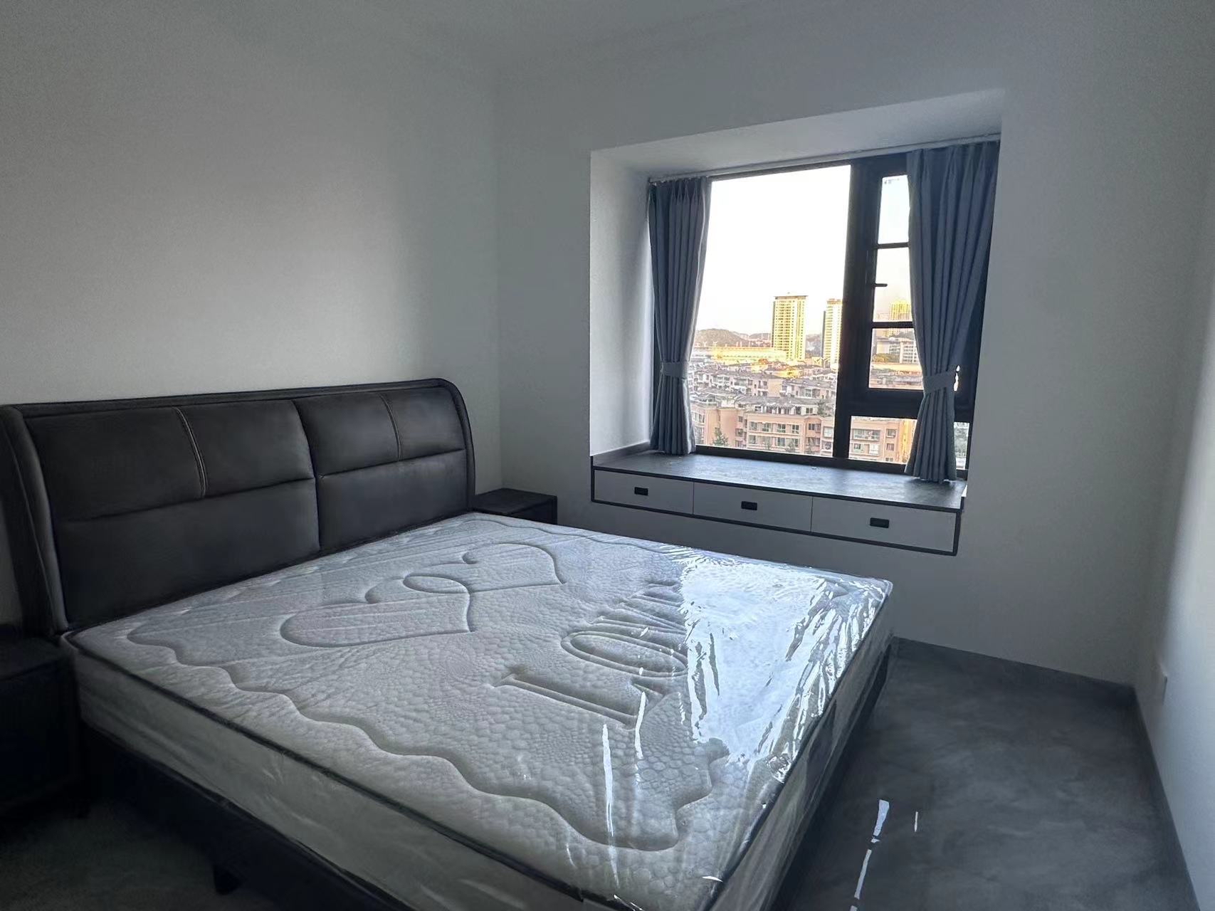 远大生态风景  0室0厅0卫   2500.00元/月室内图