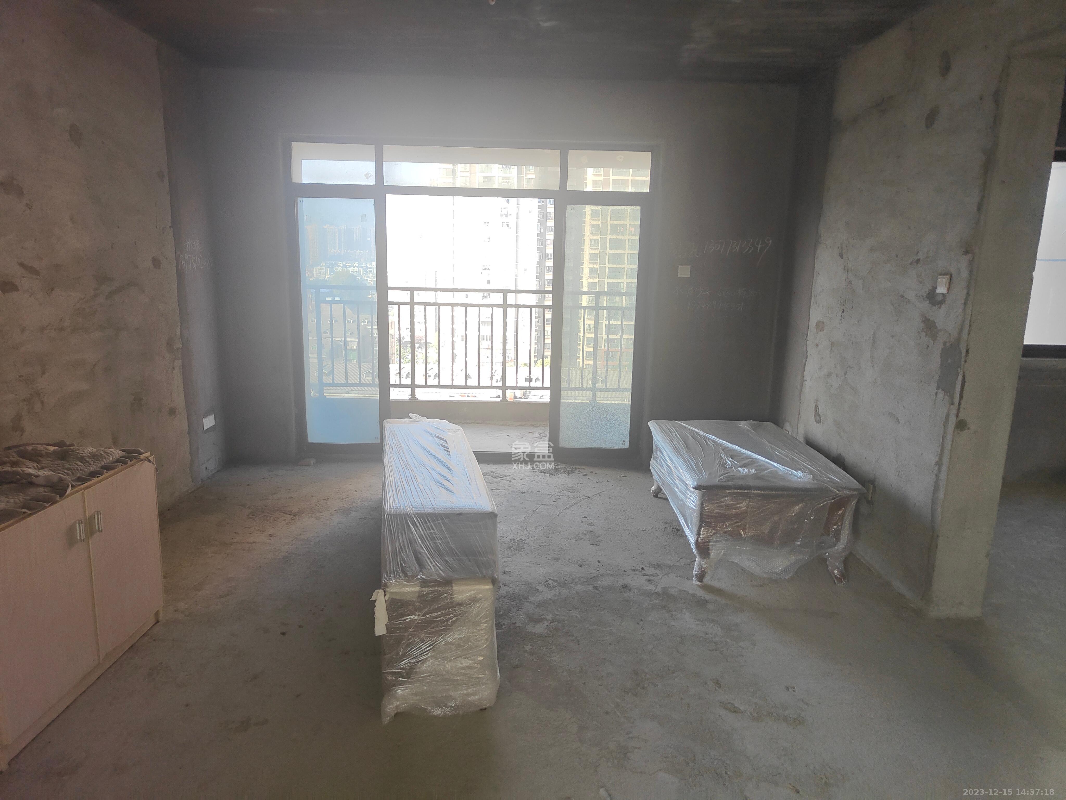 湘腾琴岛  3室2厅1卫   2200.00元/月室内图1