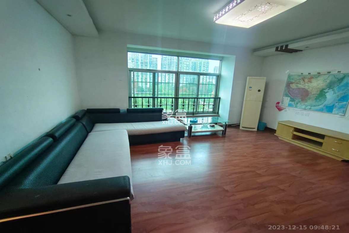 咸嘉新村嘉文苑 3室2厅1卫 2300.00元/月 咸嘉新村嘉文苑 3室2厅1卫 2300.00元/月室内图