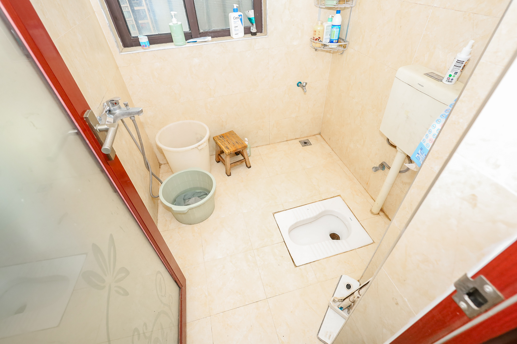 钰龙天下二期(钰龙佳园) 3室2厅2卫 258.0万 钰龙天下二期(钰龙佳园) 3室2厅2卫 258.0万卫生间