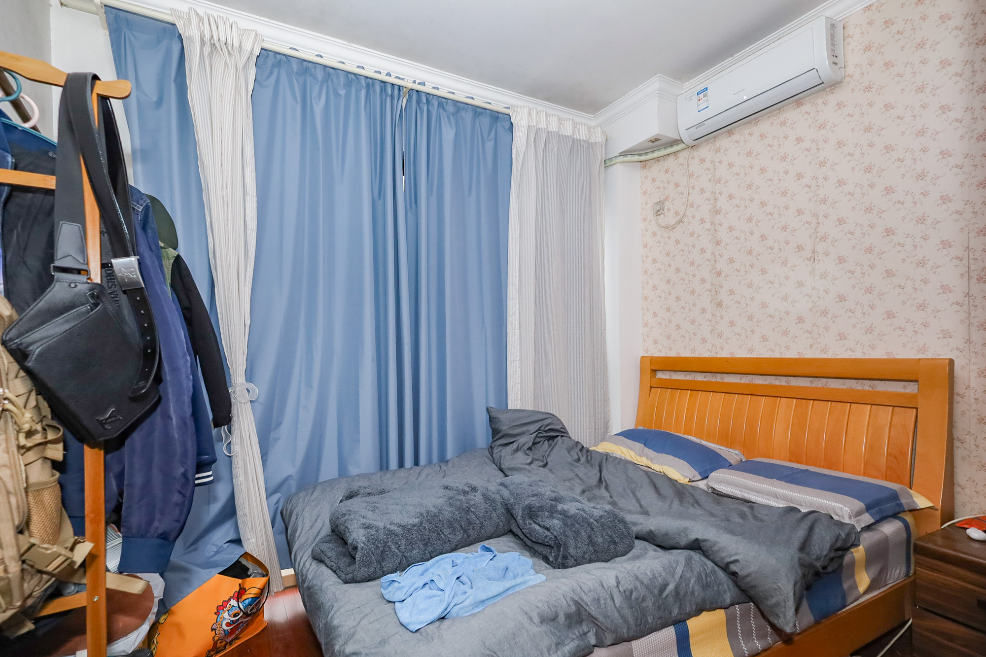 钰龙天下二期（钰龙佳园）  3室2厅2卫    258.0万卧室