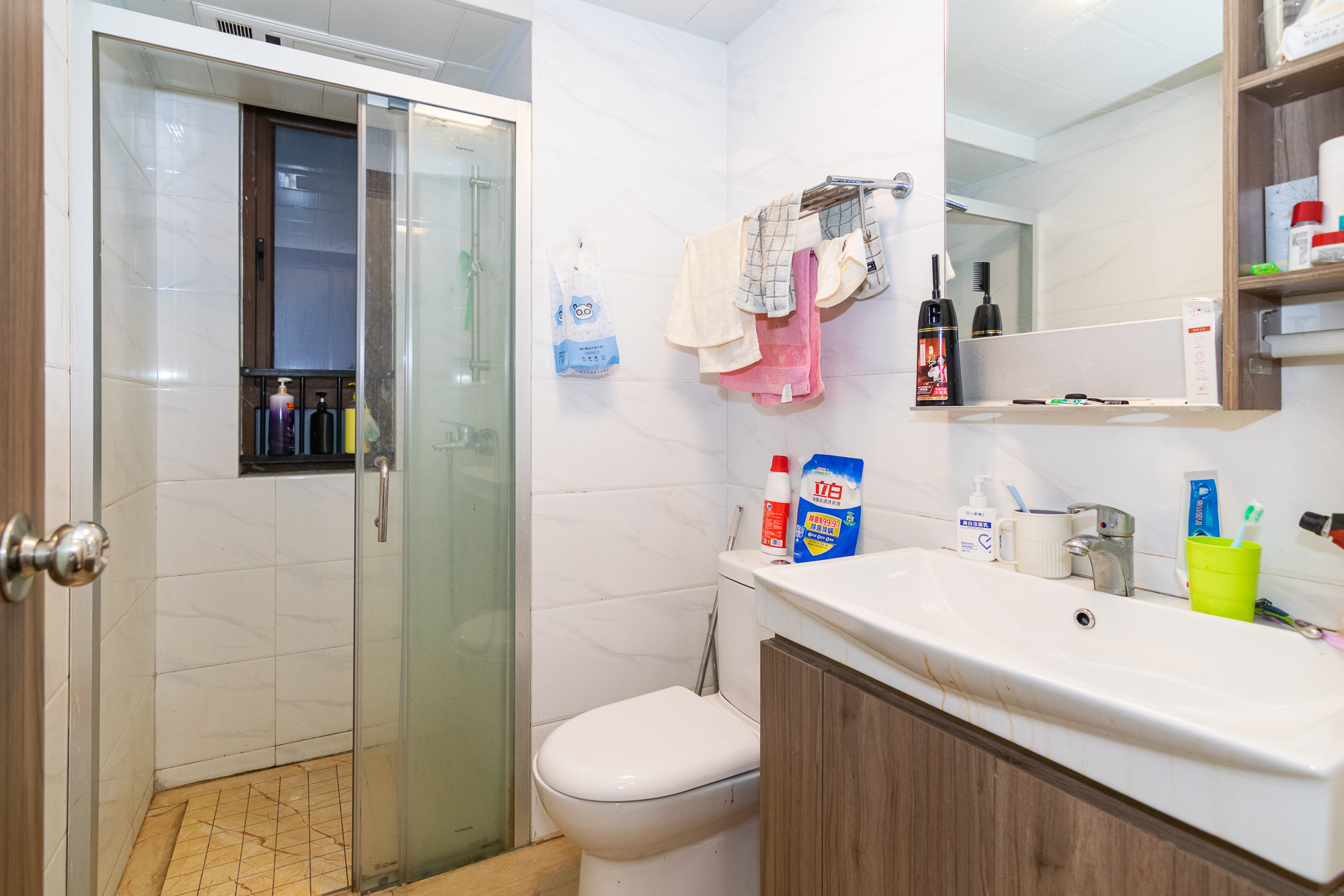 碧桂园高尔夫花园  3室2厅2卫    89.8万卫生间