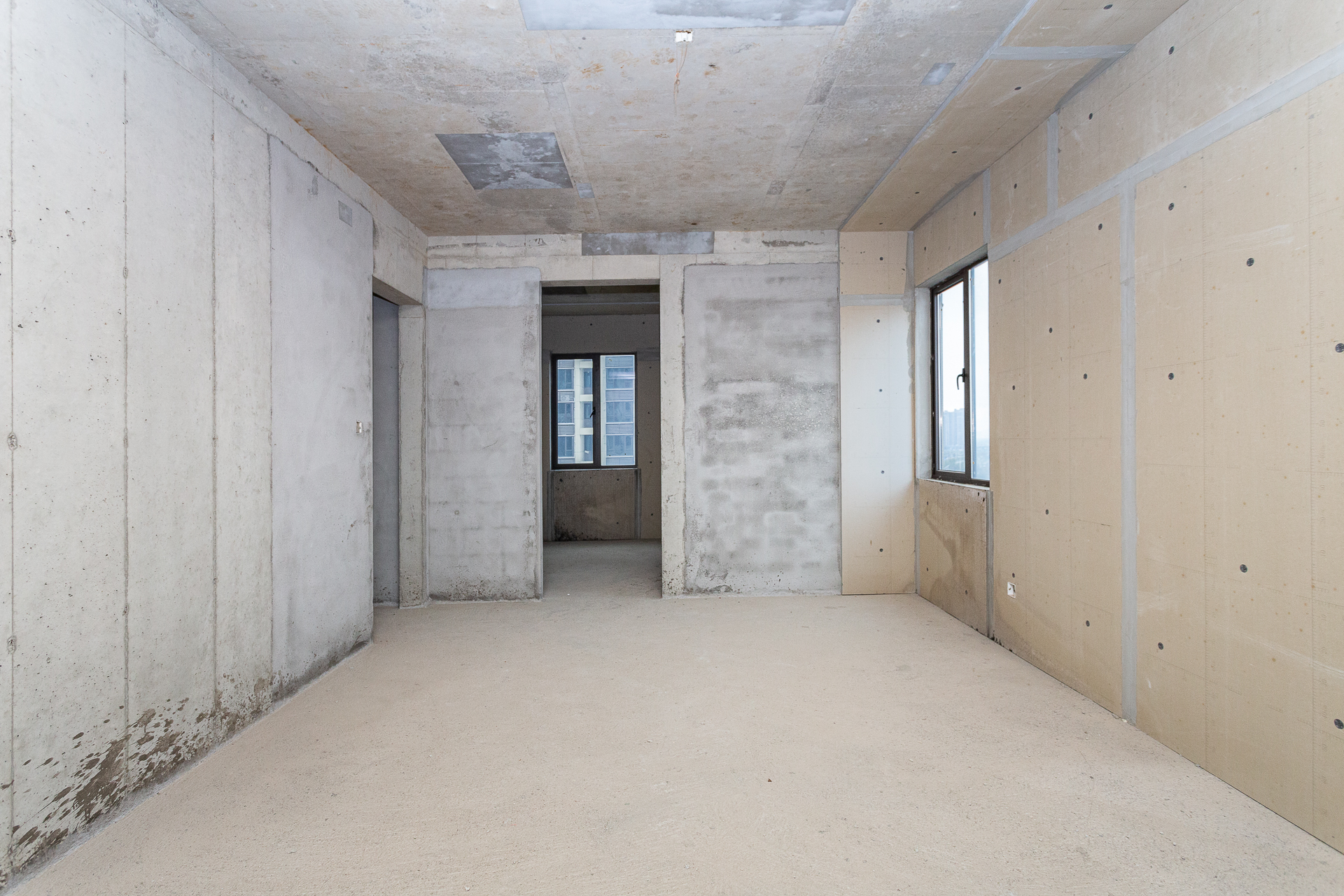 润和湘江天地E区  4室2厅3卫    319.0万 润和湘江天地E区  4室2厅3卫    319.0万卧室