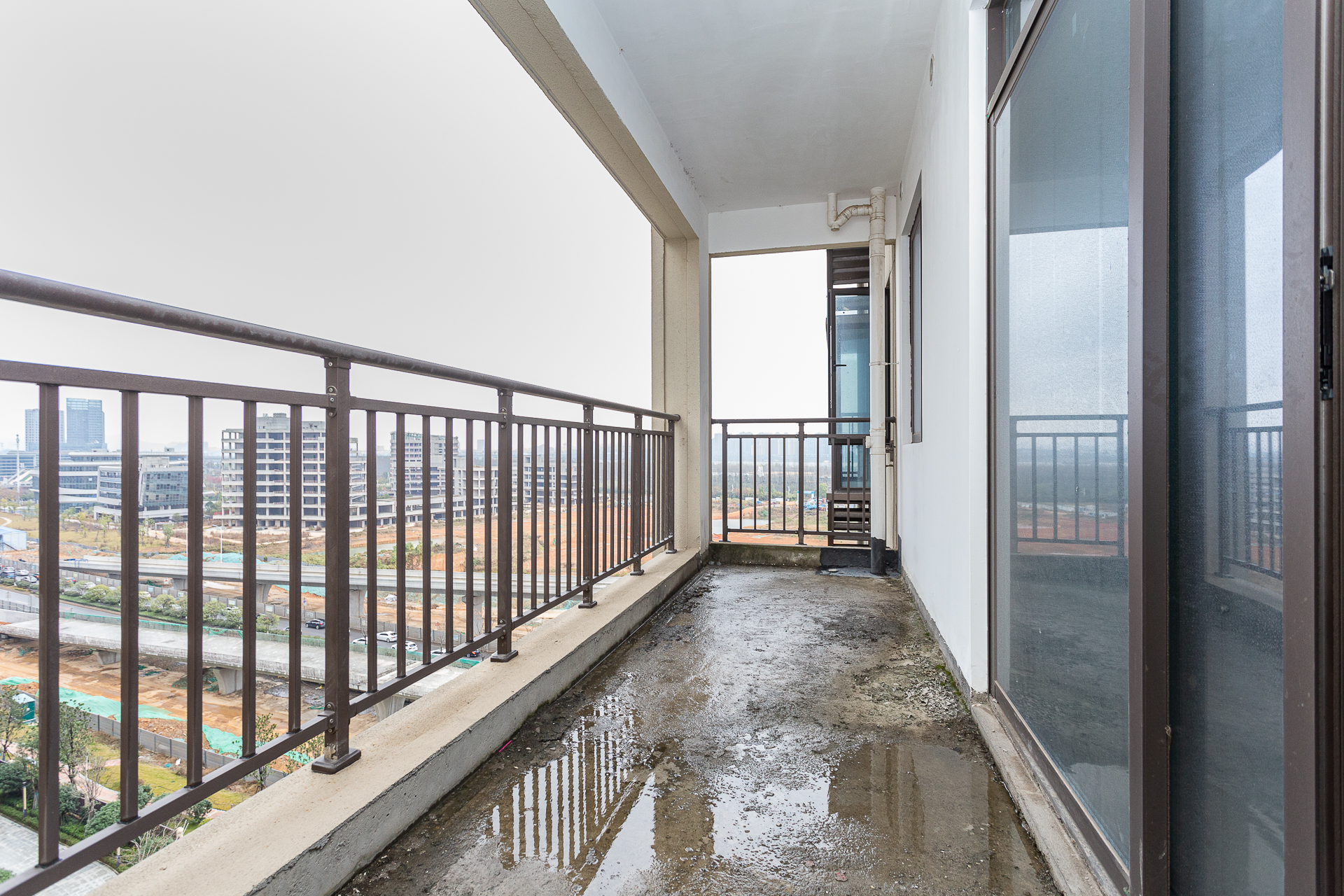 润和湘江天地E区  4室2厅3卫    319.0万 润和湘江天地E区  4室2厅3卫    319.0万阳台