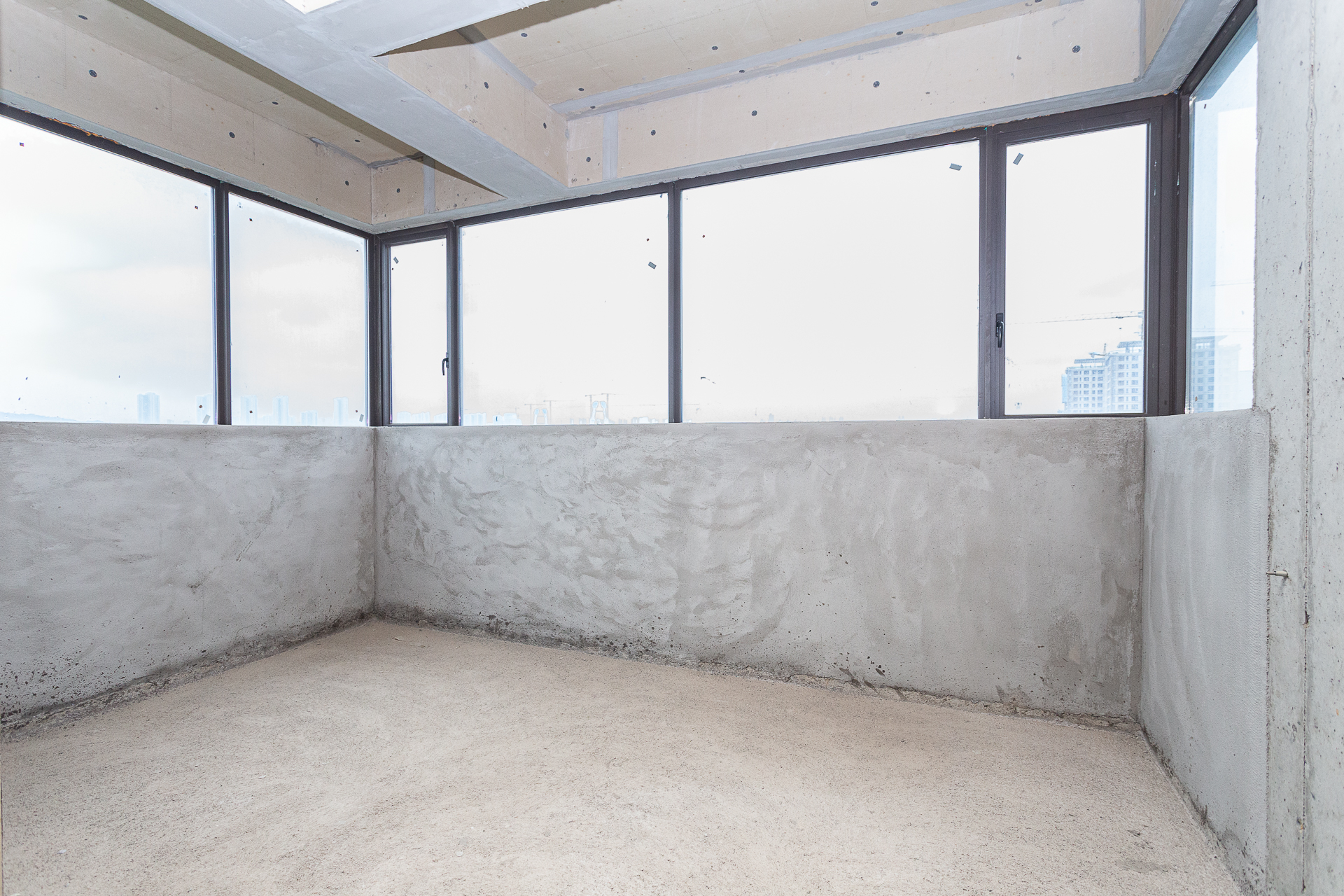 润和湘江天地E区  4室2厅3卫    319.0万 润和湘江天地E区  4室2厅3卫    319.0万阳台