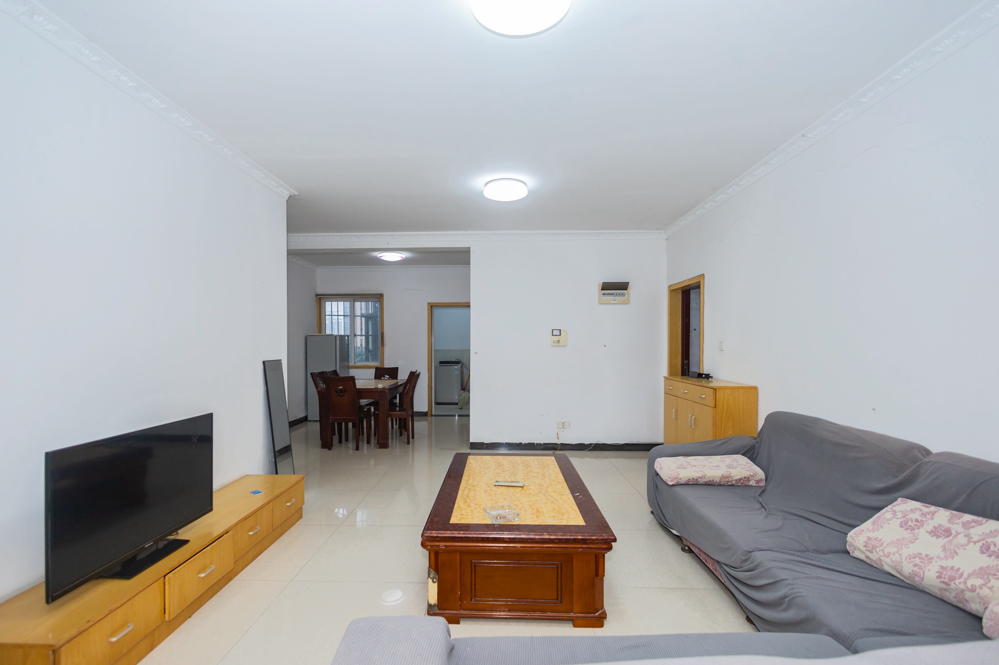 时代星城 3室2厅1卫 68.0万 时代星城 3室2厅1卫 68.0万客厅