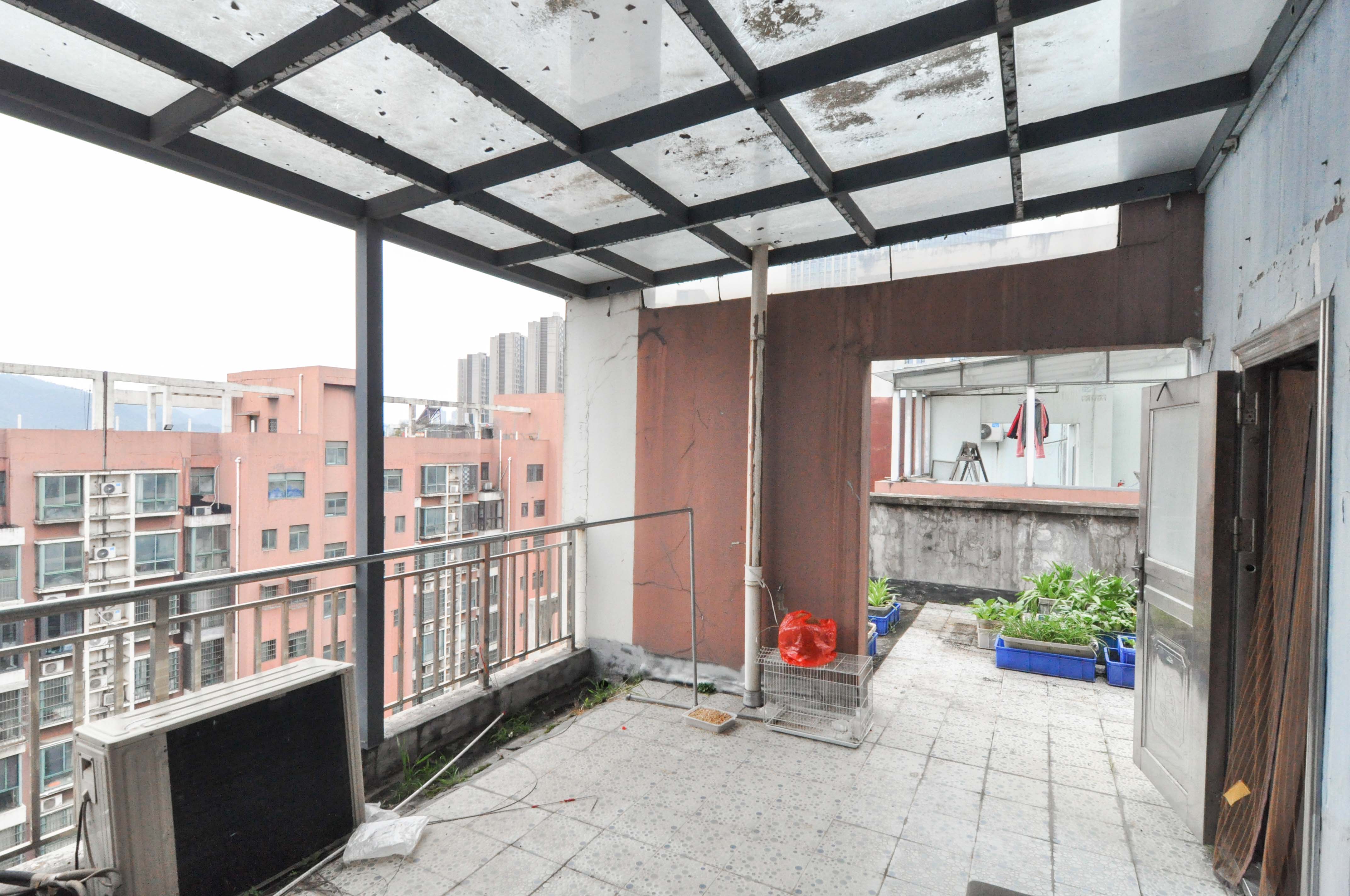 城西公寓(西城门第) 5室3厅2卫 139.0万 城西公寓(西城门第) 5室3厅2卫 139.0万其他