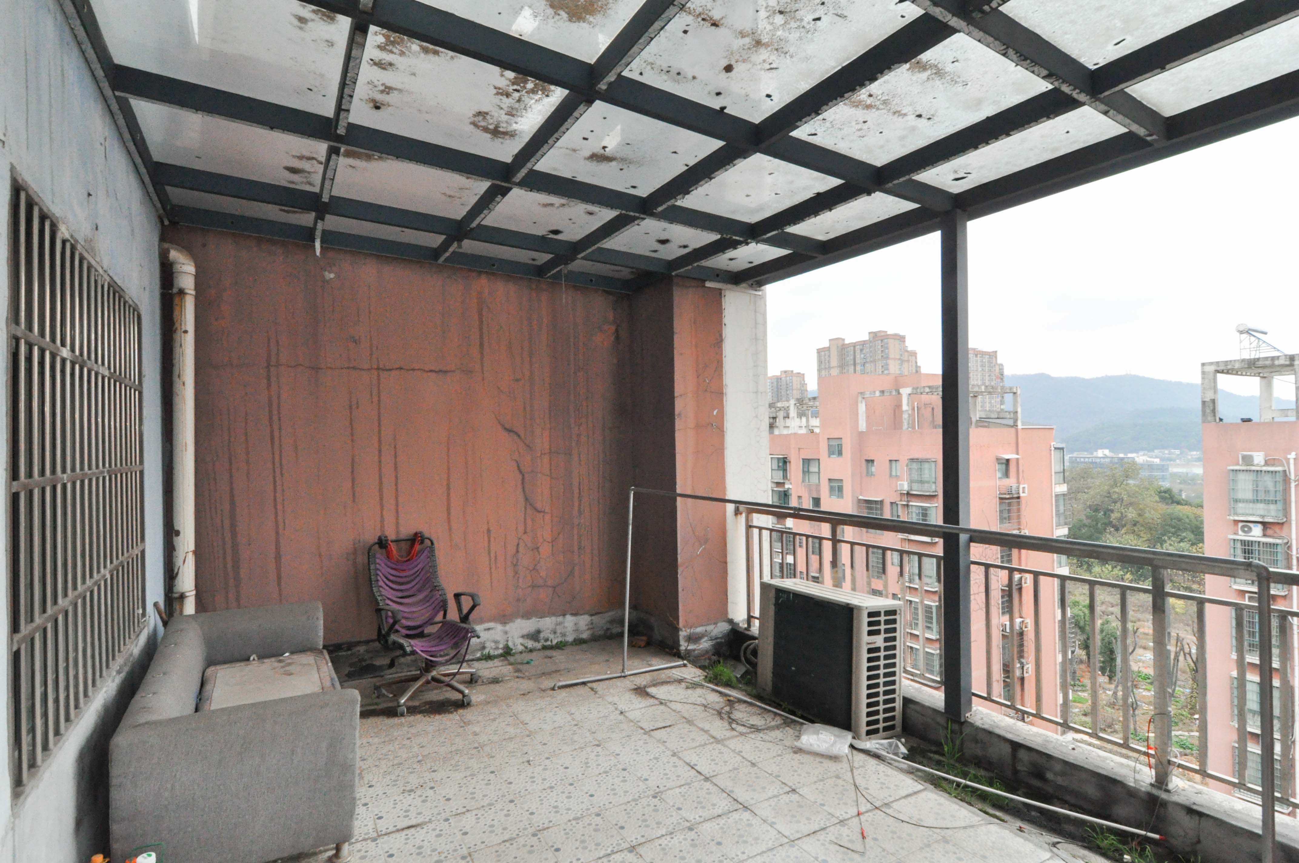 城西公寓(西城门第) 5室3厅2卫 139.0万 城西公寓(西城门第) 5室3厅2卫 139.0万其他