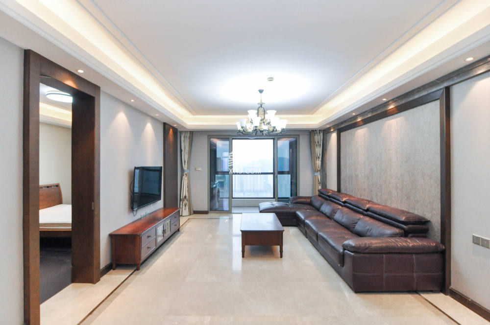 梅溪湖金茂府（金茂广场）（金茂览秀城）  4室2厅2卫    310.0万