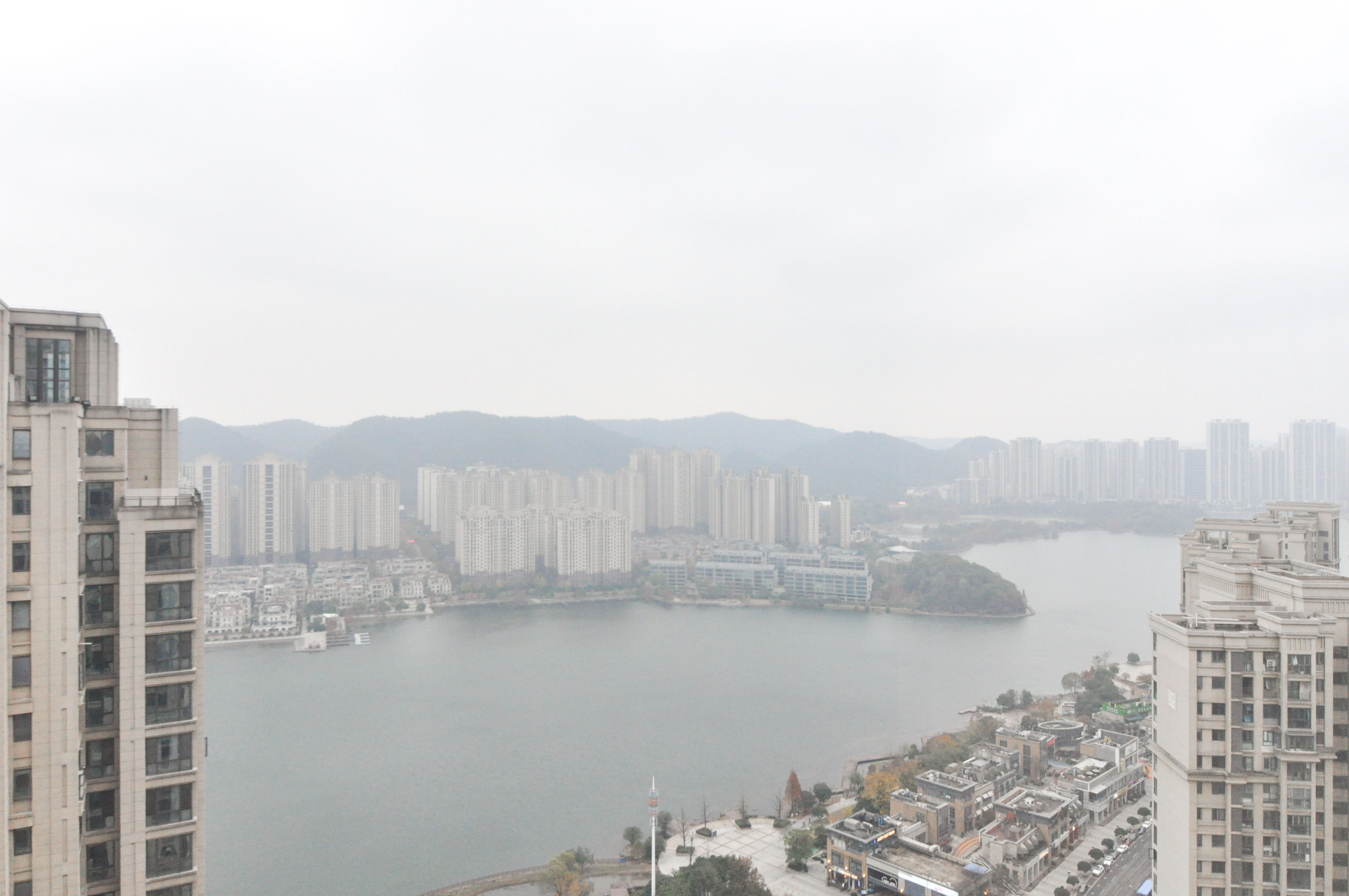 梅溪湖金茂府（金茂广场）（金茂览秀城）  4室2厅2卫    349.98万其他