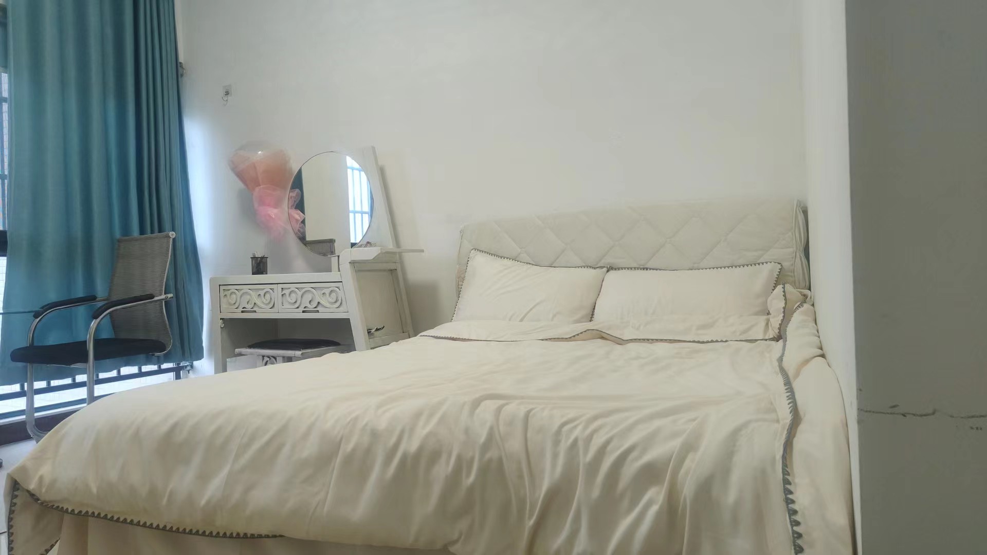 中建岳阳中心  1室1厅1卫   1200.00元/月室内图1
