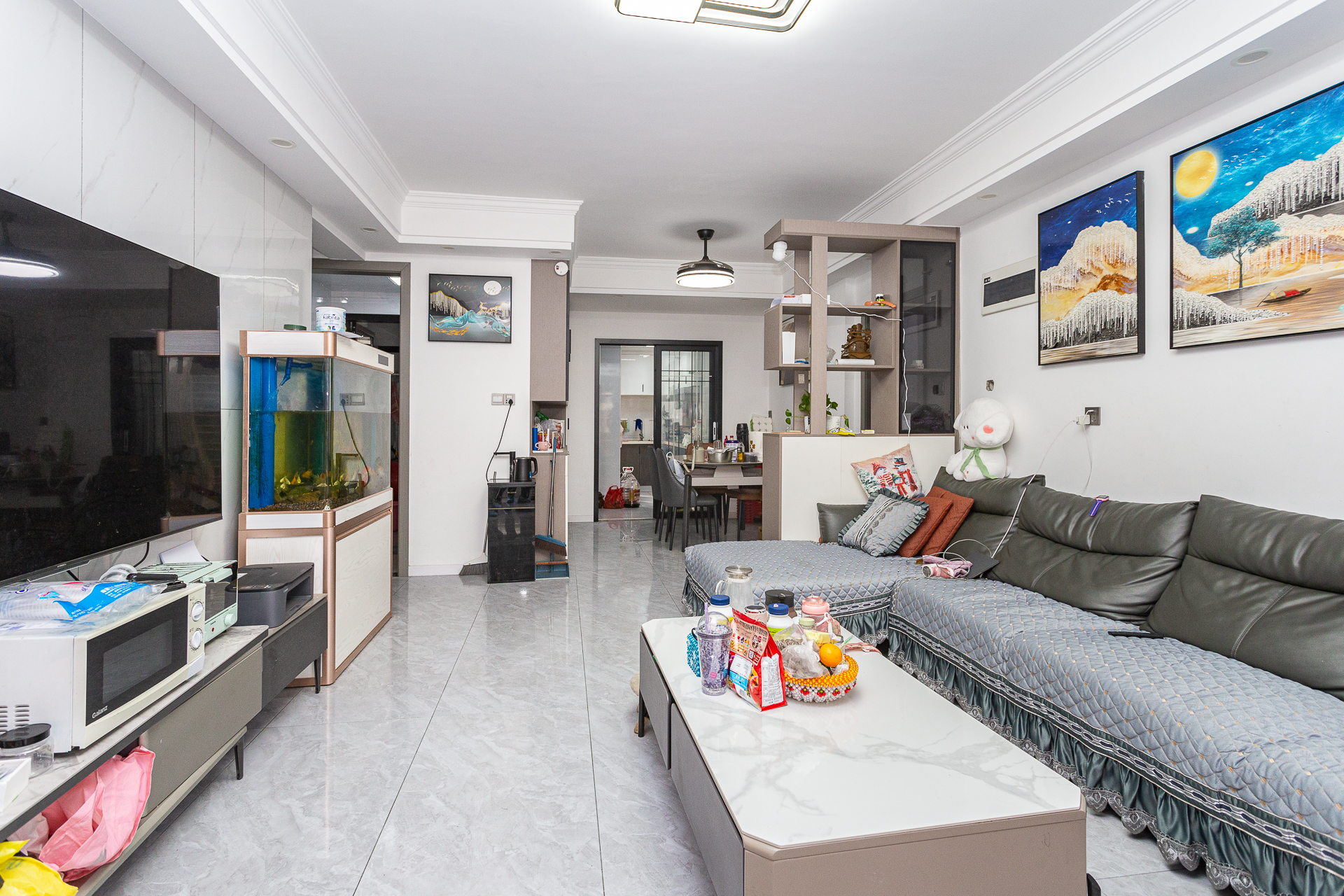 乾源国际  4室2厅2卫    104.0万 乾源国际  4室2厅2卫    104.0万客厅