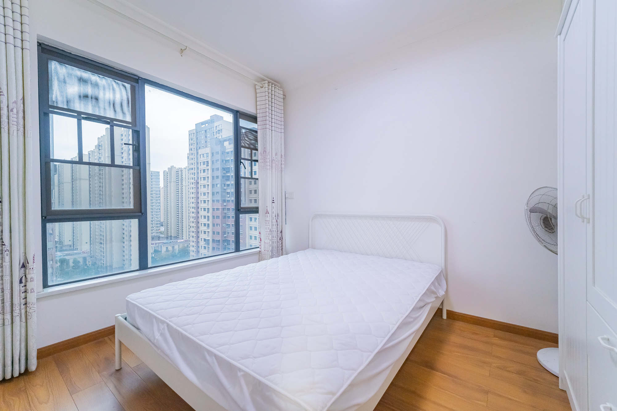 方略城市广场  3室2厅1卫    86.8万 方略城市广场  3室2厅1卫    86.8万卧室