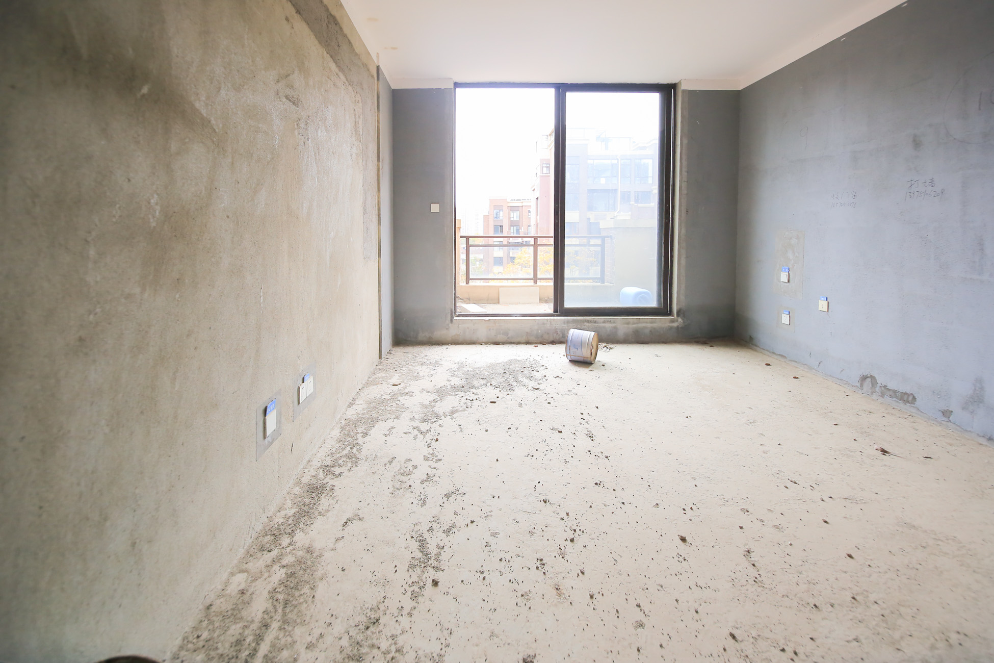 保利城(中航城国际社区、郡原美村) 4室4厅2卫 216.8万 保利城(中航城国际社区、郡原美村) 4室4厅2卫 216.8万卧室