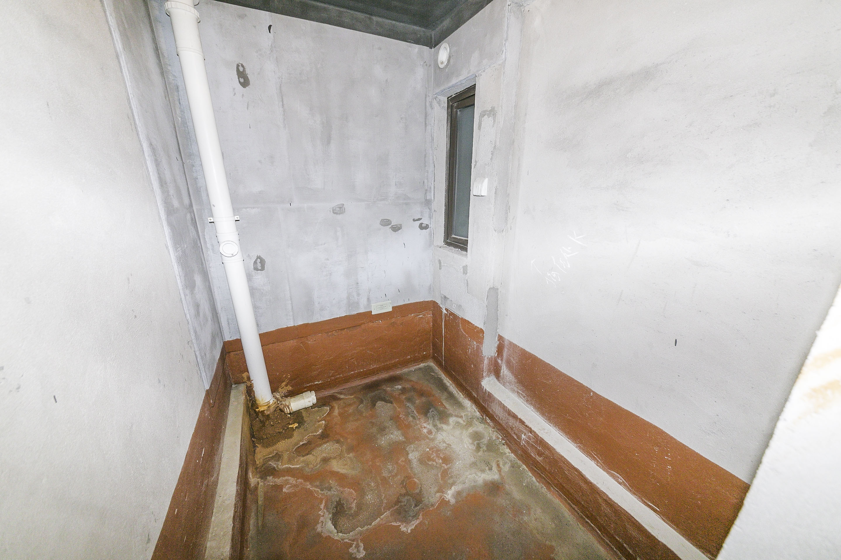 鑫远翡丽郡(鑫远翡丽雅苑) 4室2厅2卫 185.0万 鑫远翡丽郡(鑫远翡丽雅苑) 4室2厅2卫 185.0万卫生间