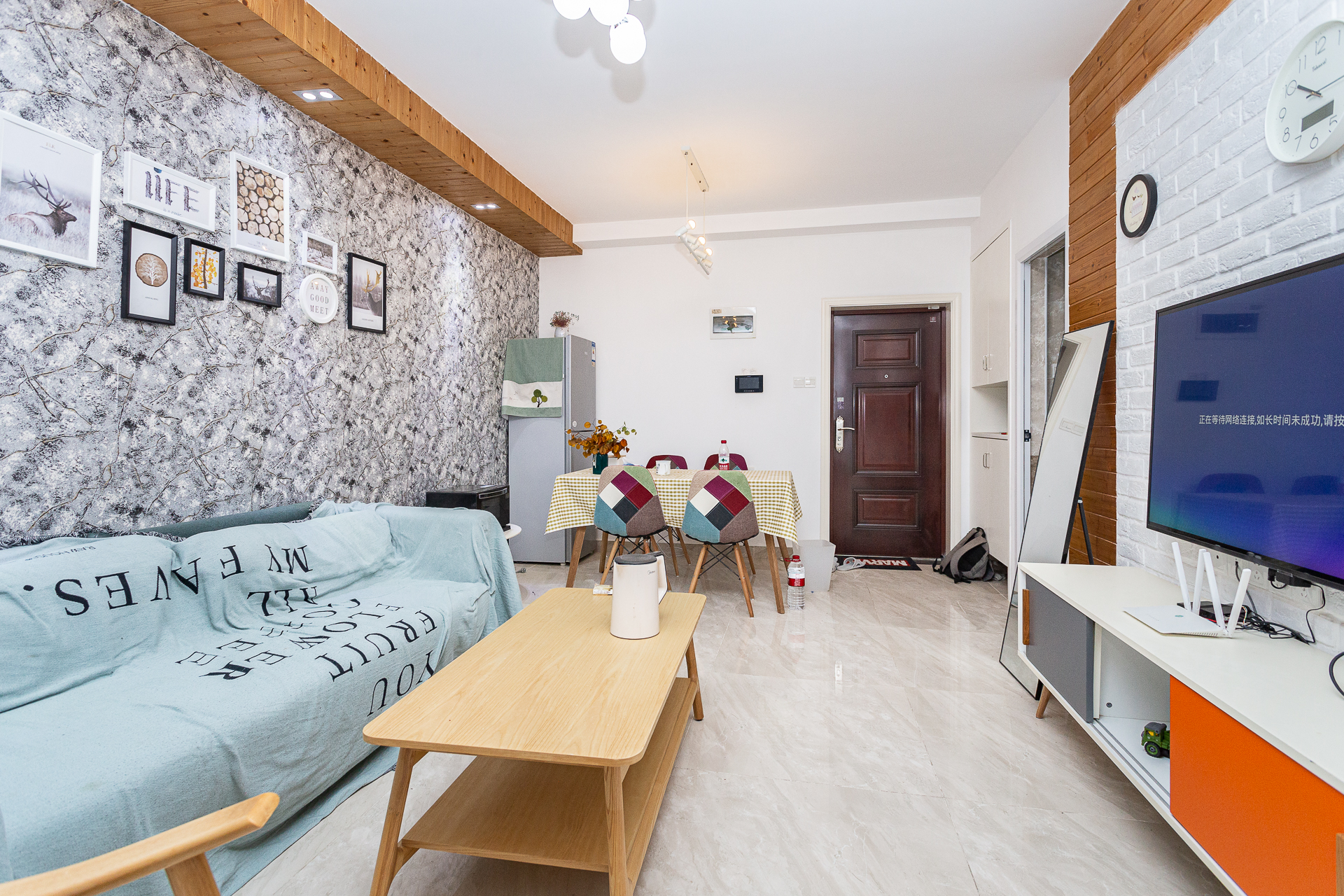 龙湖湘风原著(龙湖湘风星城) 3室1厅1卫 73.0万 龙湖湘风原著(龙湖湘风星城) 3室1厅1卫 73.0万客厅