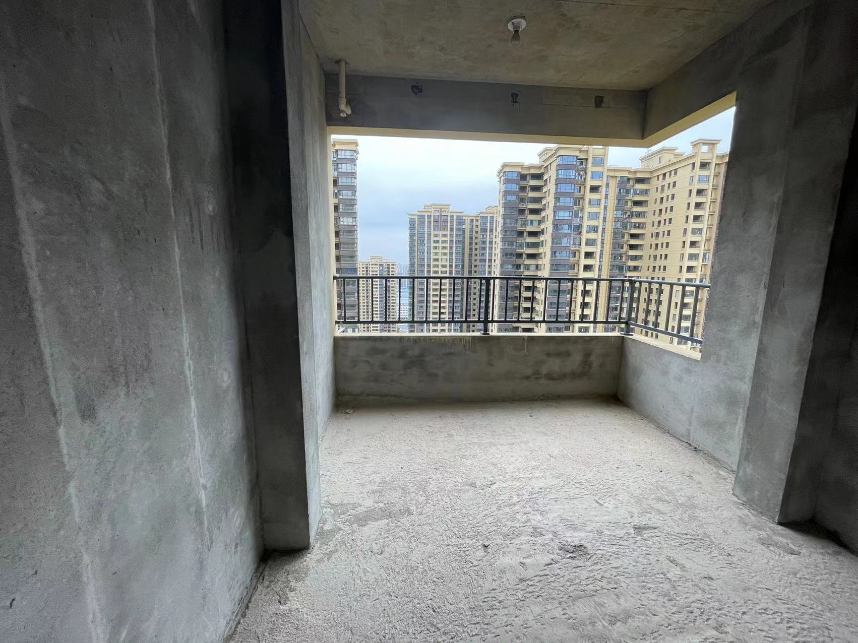 中房天玺湾 4室2厅1卫 91.8万 中房天玺湾 4室2厅1卫 91.8万室内图