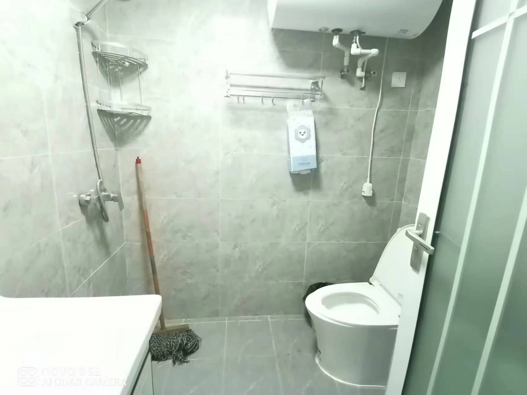 恒大滨河左岸  2室1厅1卫   1400.00元/月室内图