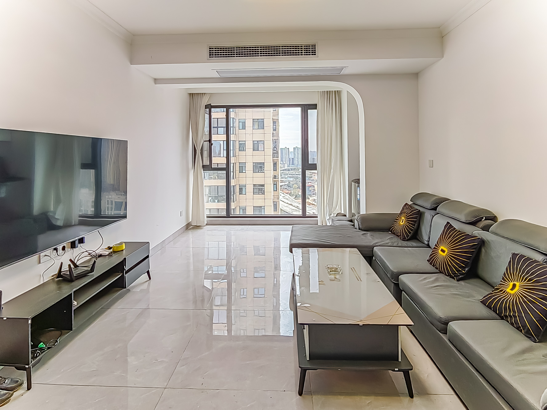 和悦城(蟠龙景苑)  3室2厅1卫    78.0万室内图1