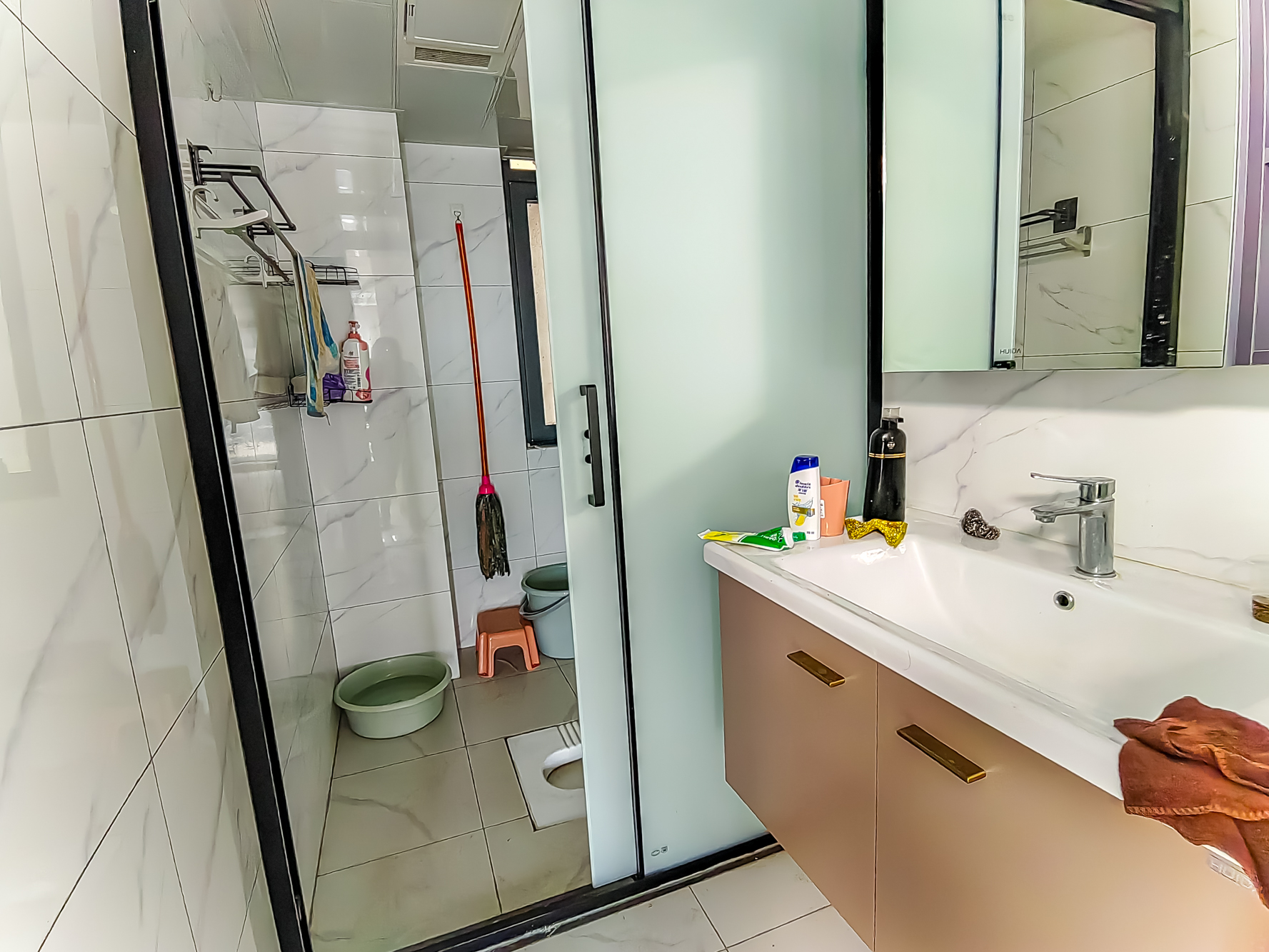 和悦城(蟠龙景苑)  3室2厅1卫    78.0万卫生间