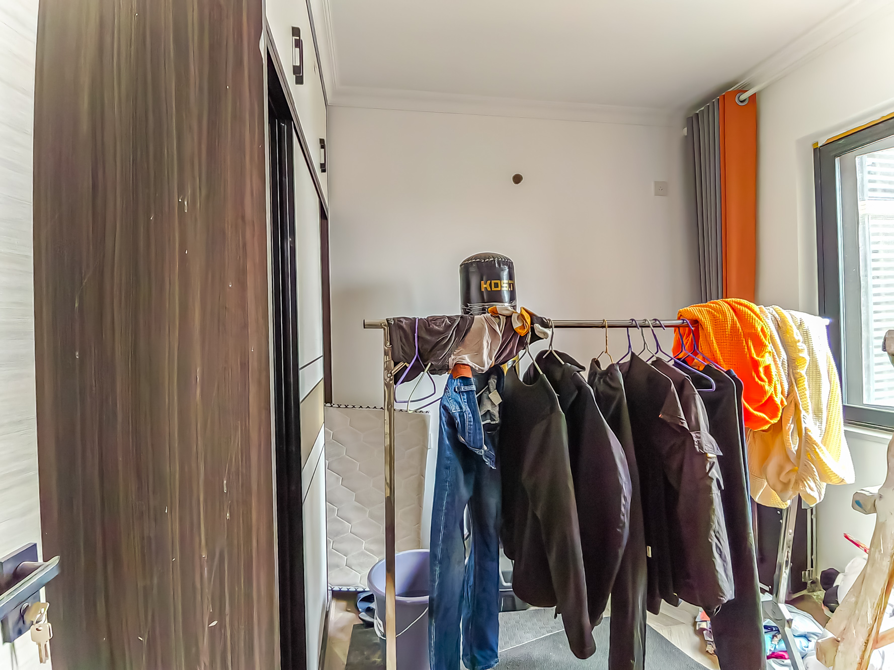 和悦城(蟠龙景苑)  3室2厅1卫    78.0万卧室