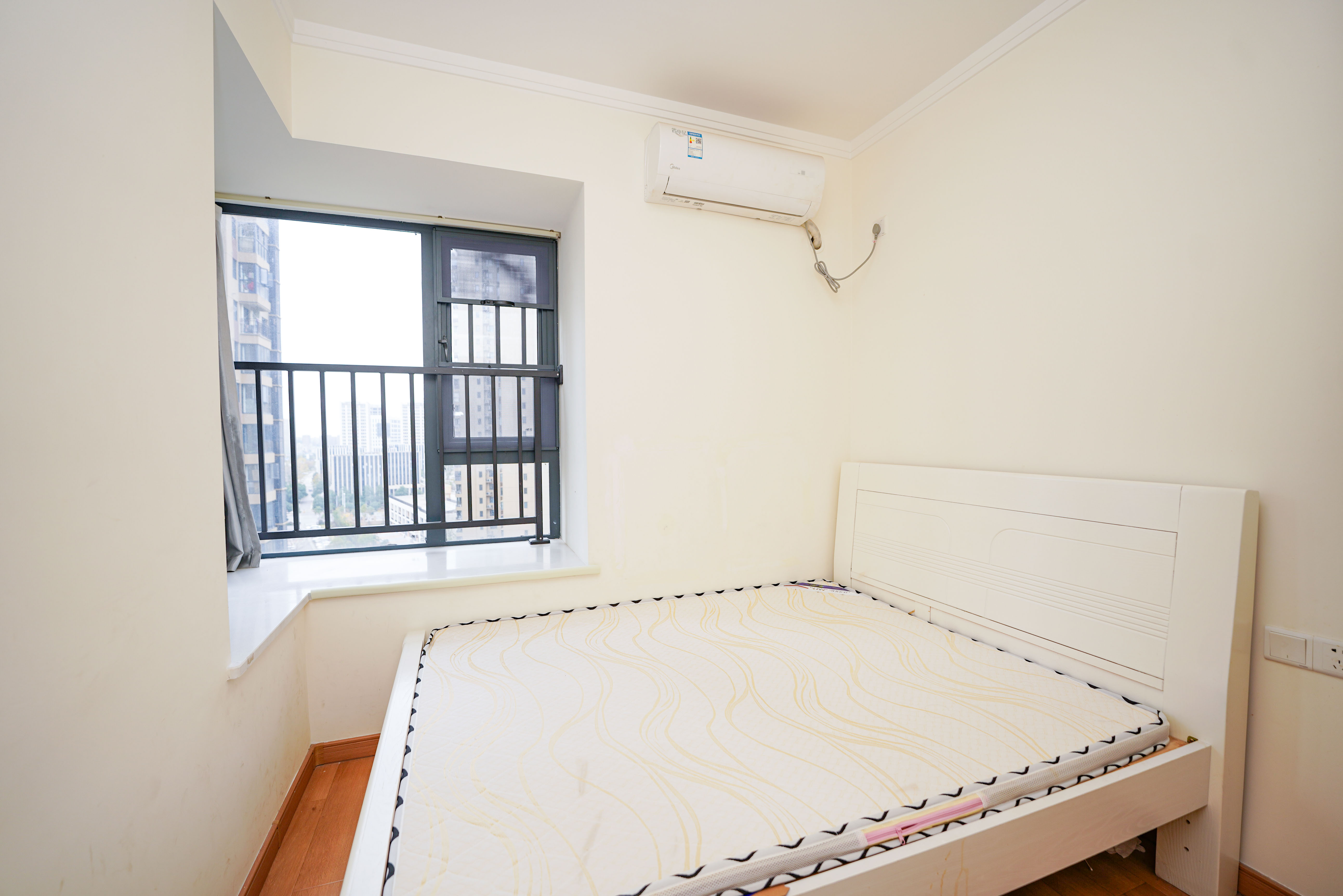 中建璟和城  3室2厅1卫    85.0万 中建璟和城  3室2厅1卫    85.0万卧室