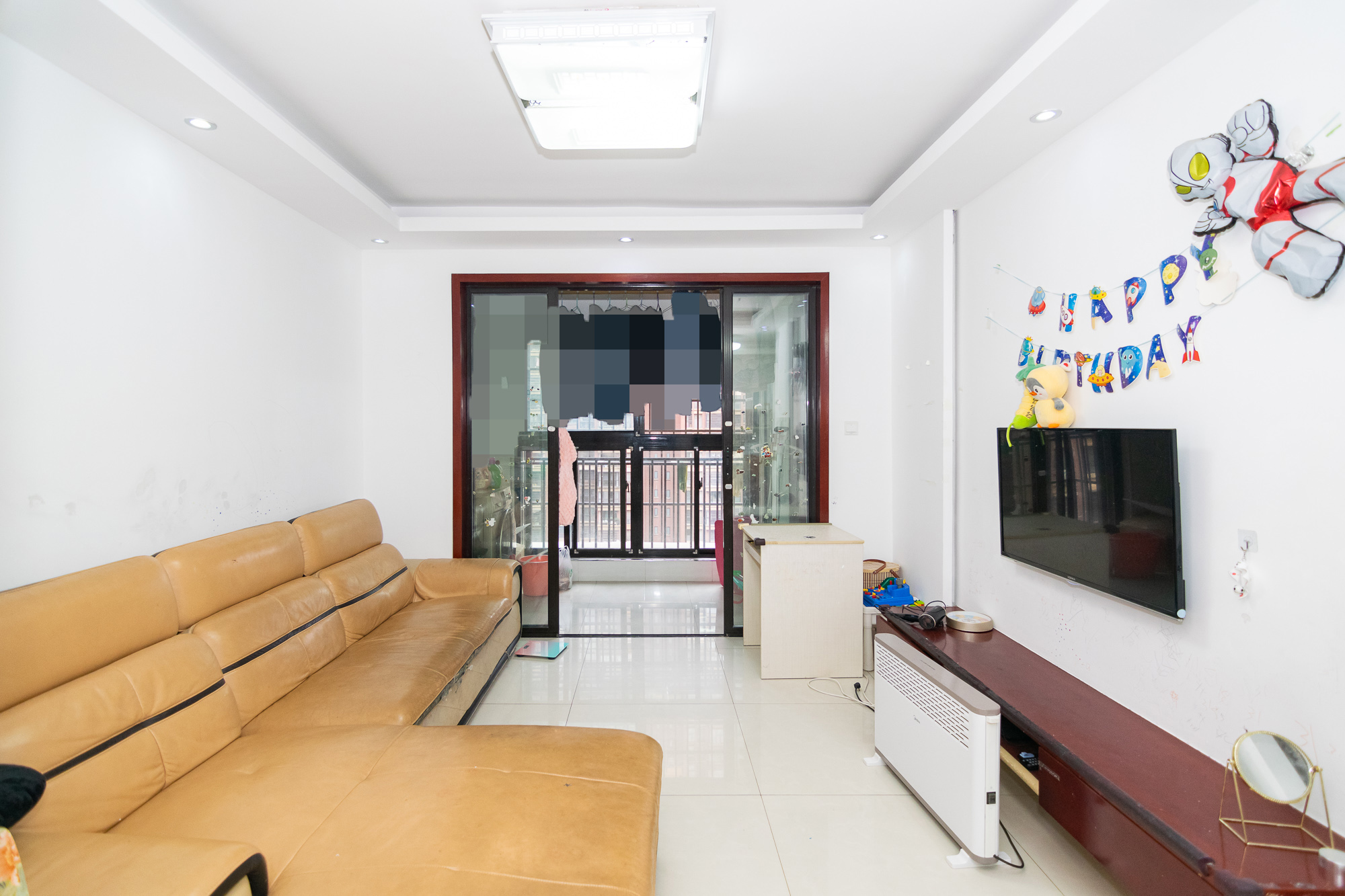 新城国际花都 2室2厅1卫 64.8万 新城国际花都 2室2厅1卫 64.8万客厅