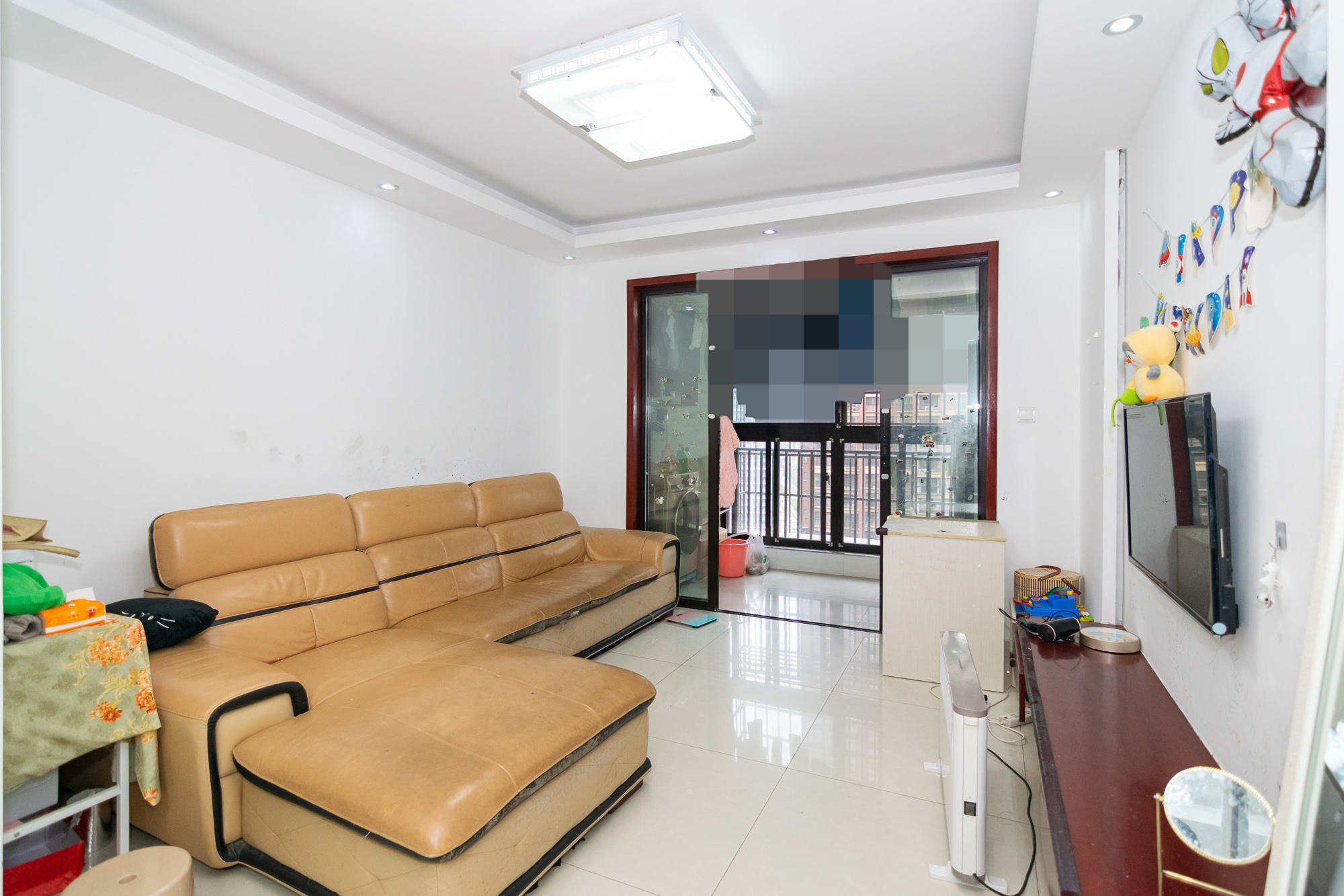 新城国际花都 2室2厅1卫 64.8万 新城国际花都 2室2厅1卫 64.8万客厅