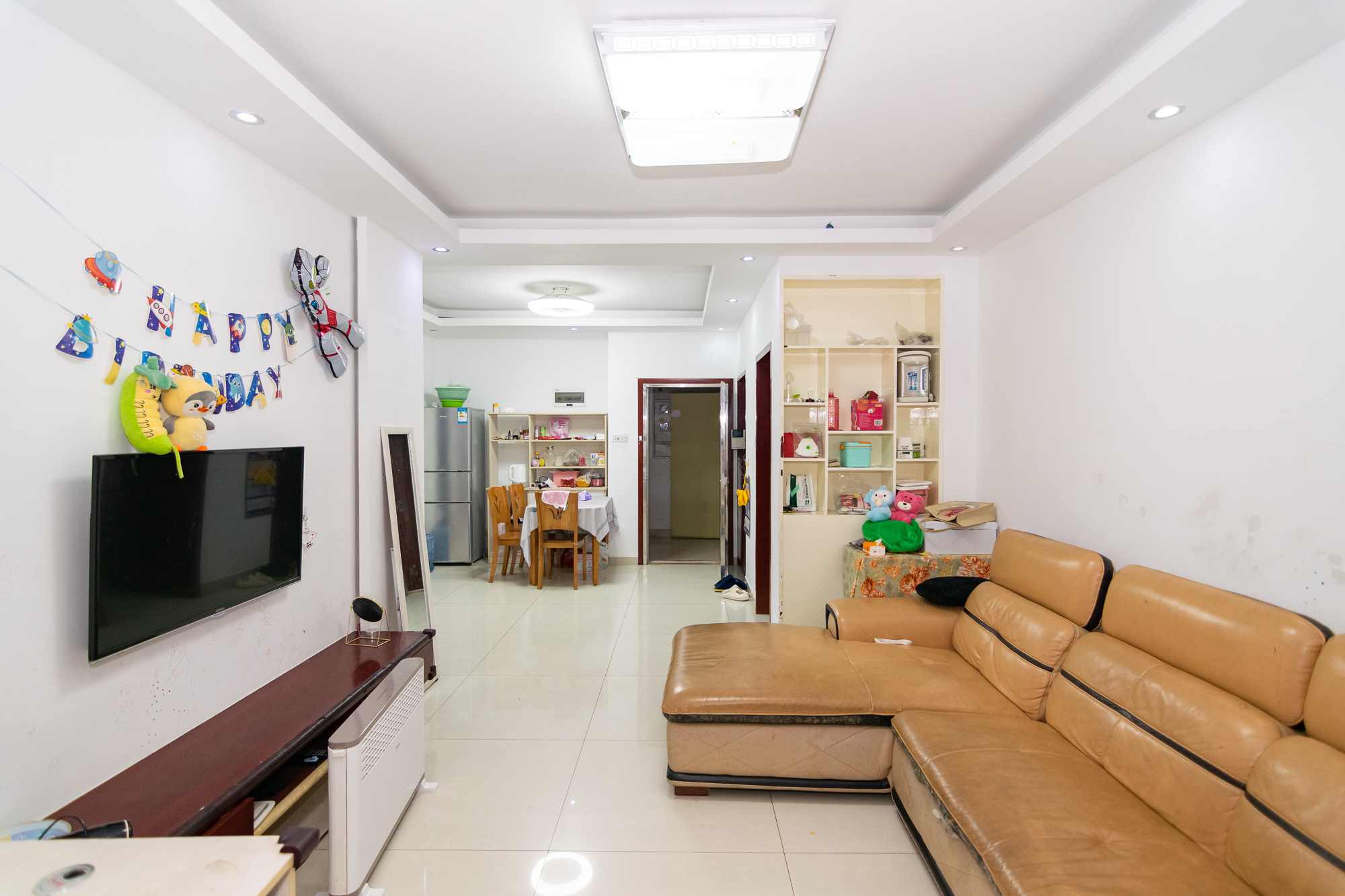 新城国际花都 2室2厅1卫 64.8万 新城国际花都 2室2厅1卫 64.8万客厅