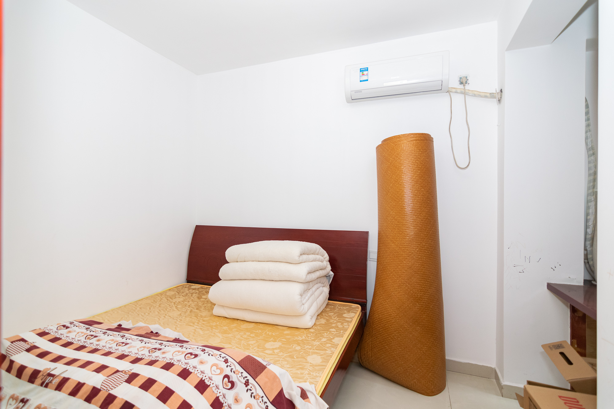 新城国际花都 2室2厅1卫 64.8万 新城国际花都 2室2厅1卫 64.8万卧室