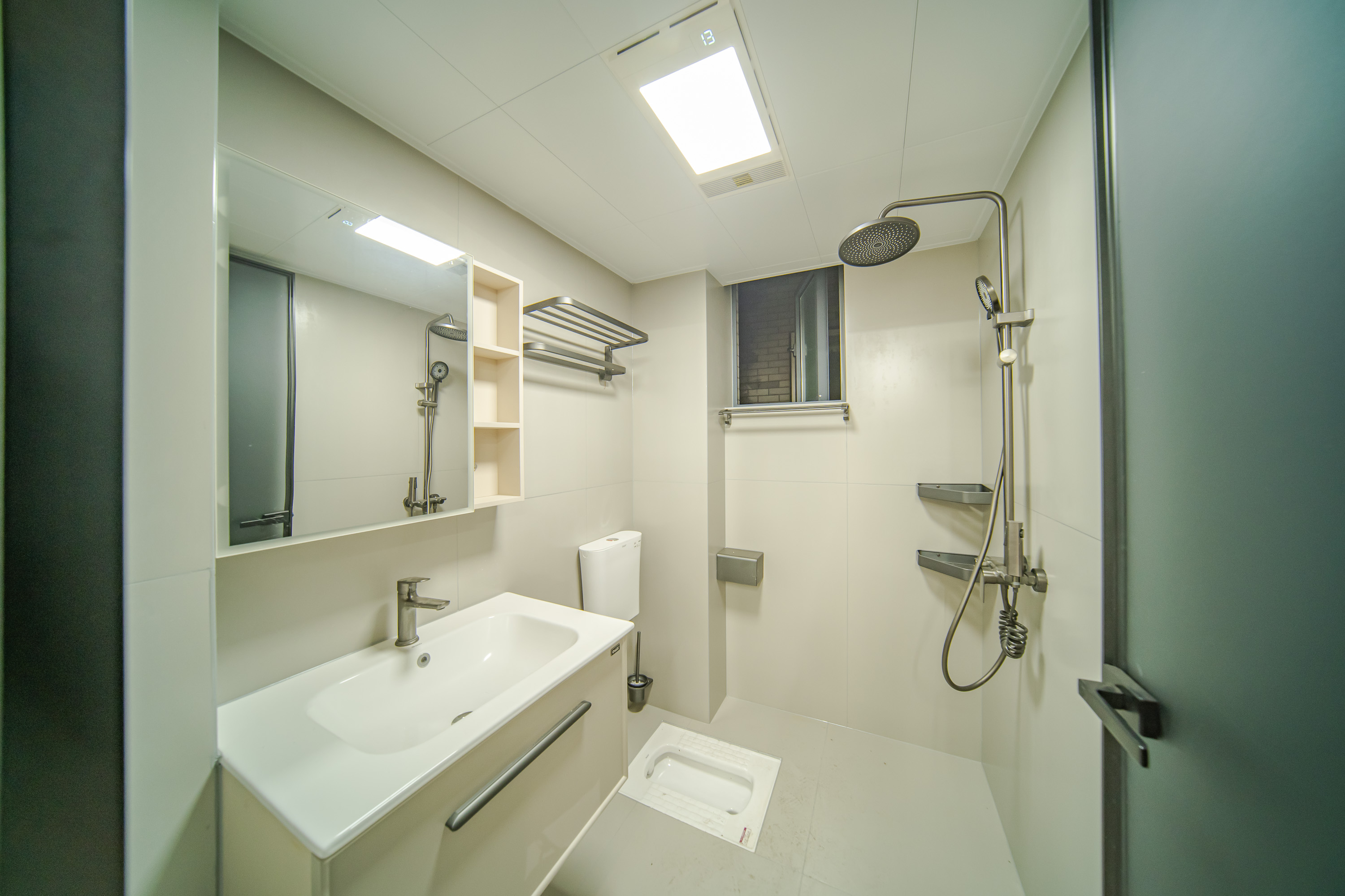 含浦家苑  3室2厅2卫    118.0万卫生间