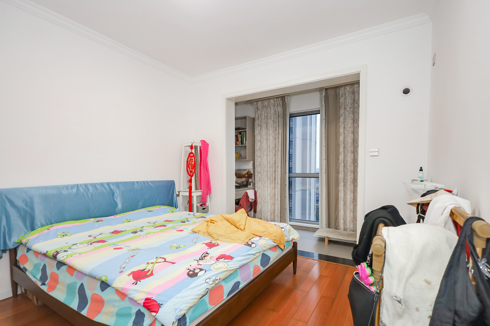 八方小区B区 3室2厅2卫 350.0万 八方小区B区 3室2厅2卫 350.0万卧室