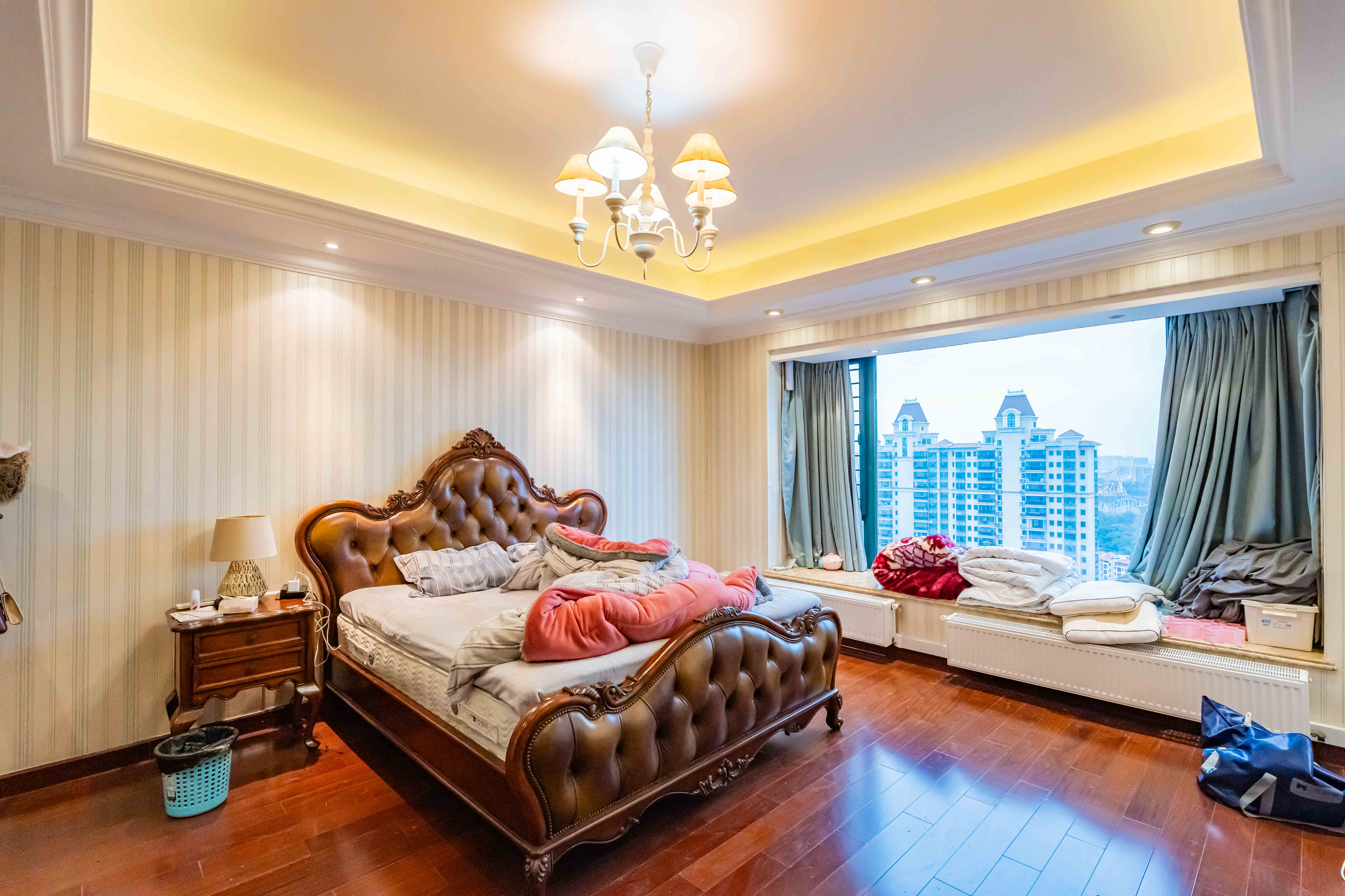 恒大雅苑  4室2厅2卫    148.0万卧室