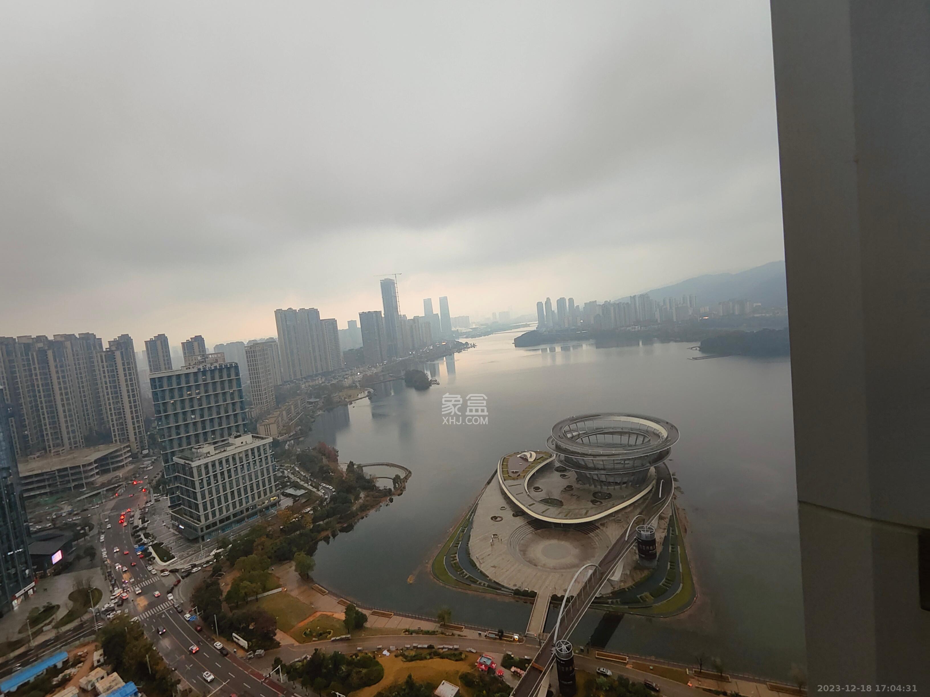 福晟翡翠湾  5室2厅3卫   12000.00元/月室内图