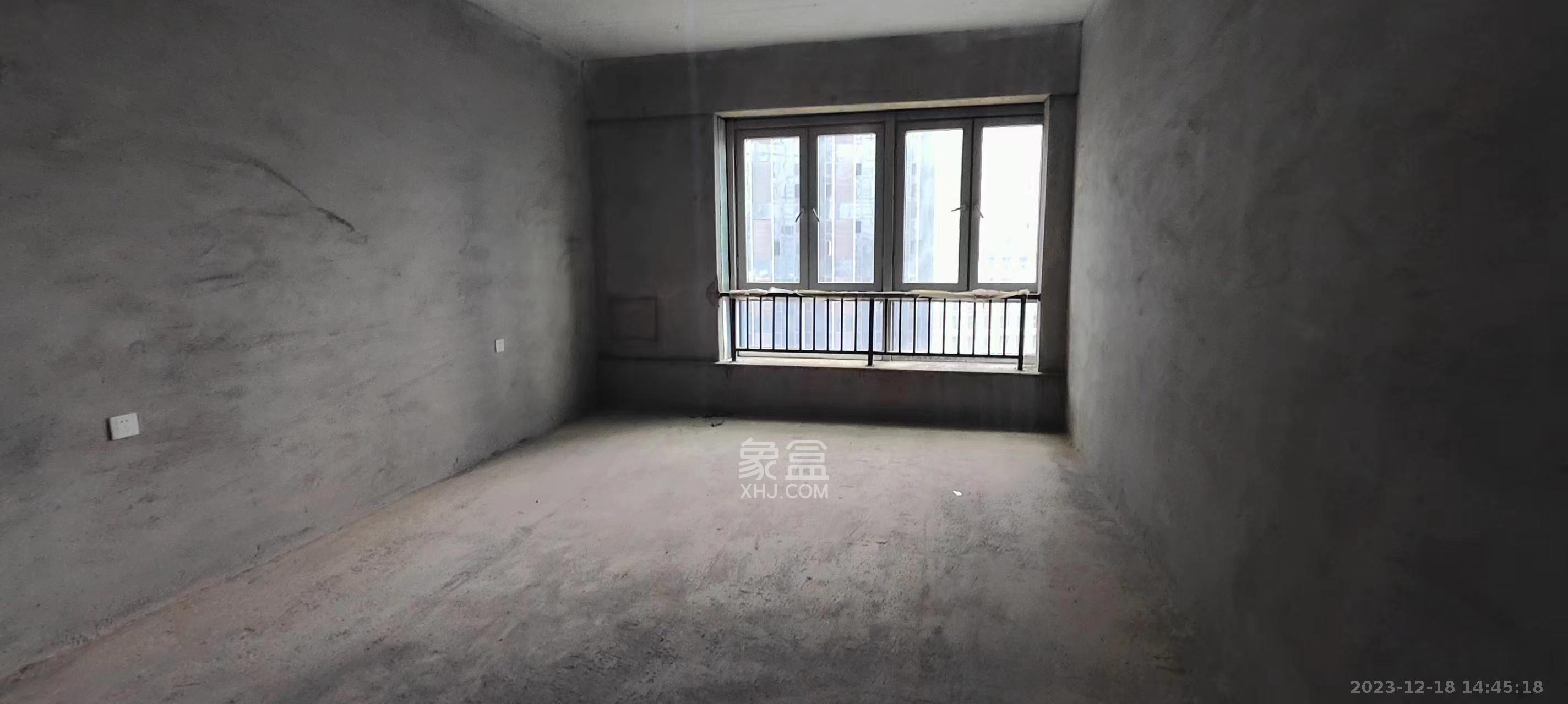 福晟翡翠湾  4室2厅1卫   9000.00元/月室内图