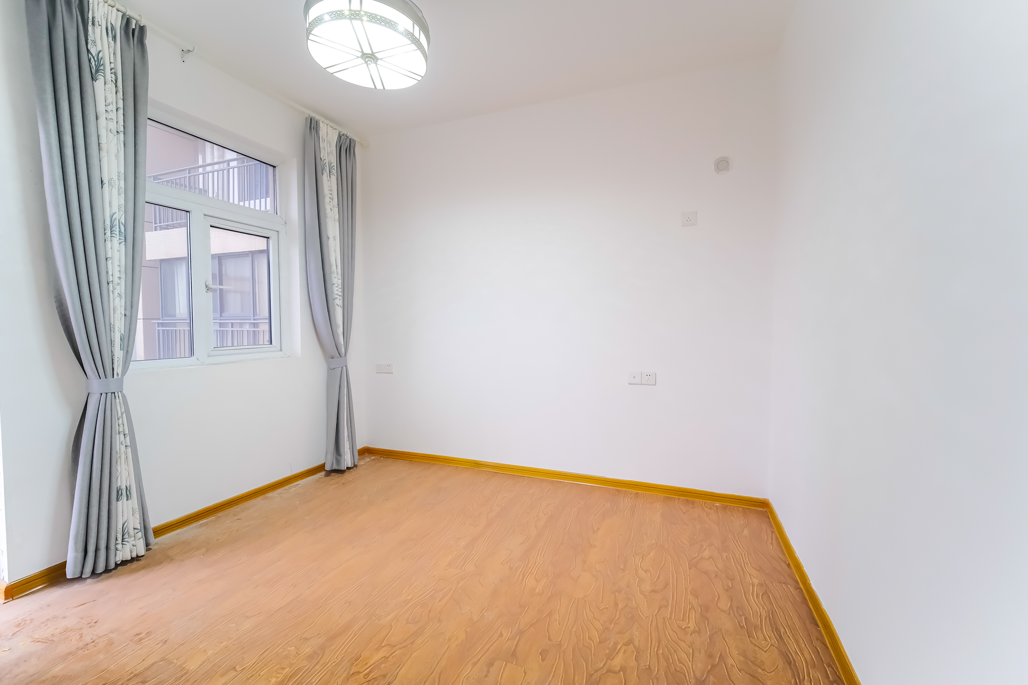 和悦城(蟠龙景苑)  0室0厅0卫    65.0万卧室