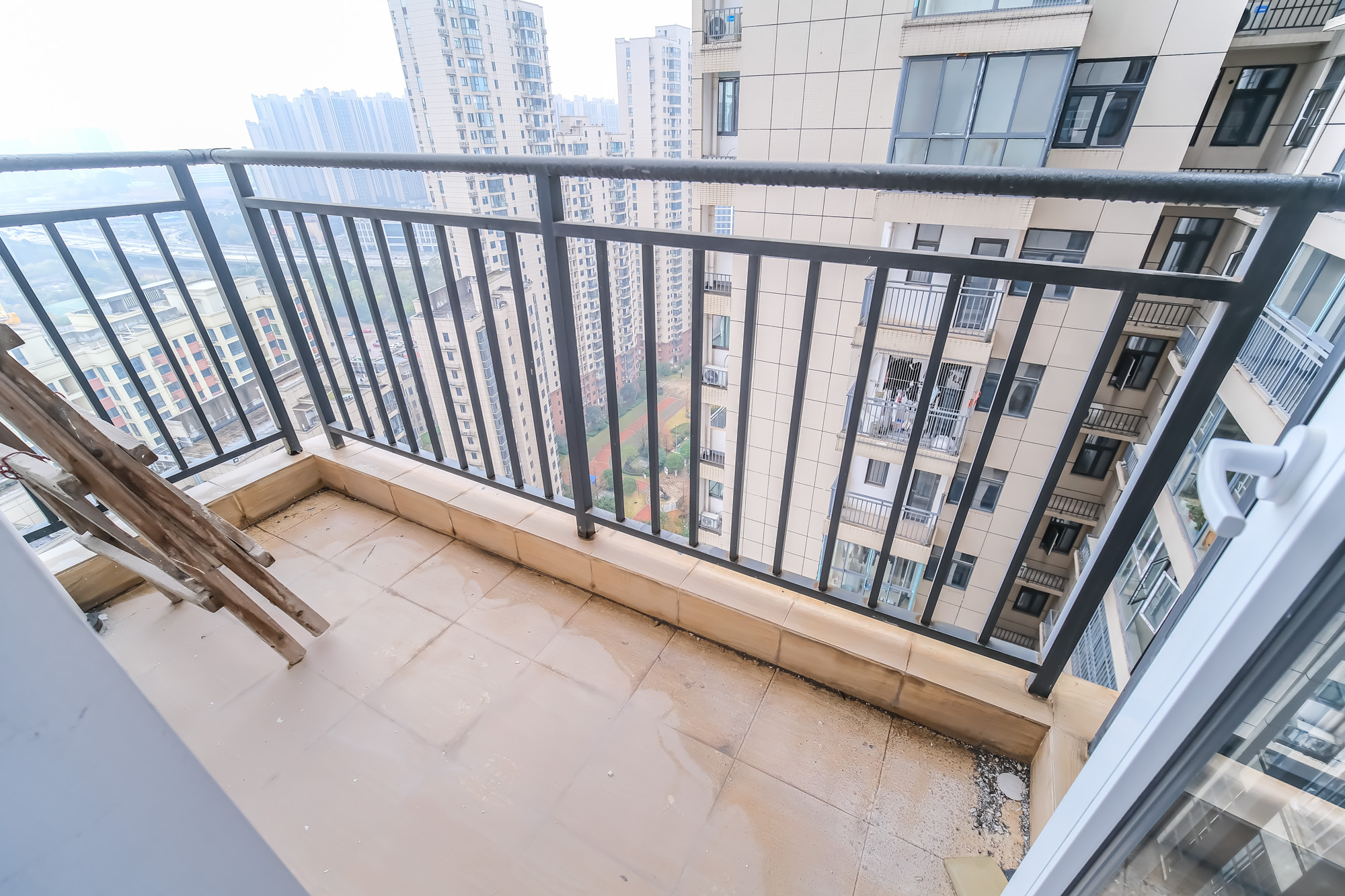 和悦城(蟠龙景苑)  0室0厅0卫    65.0万阳台