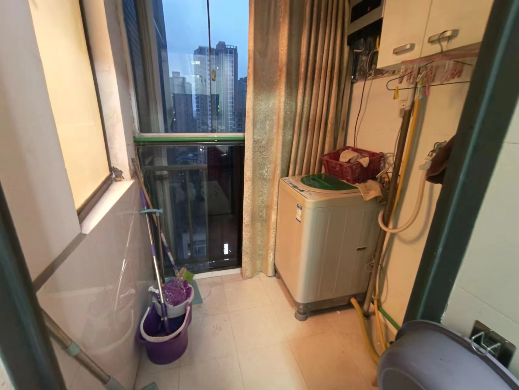 城市风景 2室2厅1卫 43.8万 城市风景 2室2厅1卫 43.8万室内图