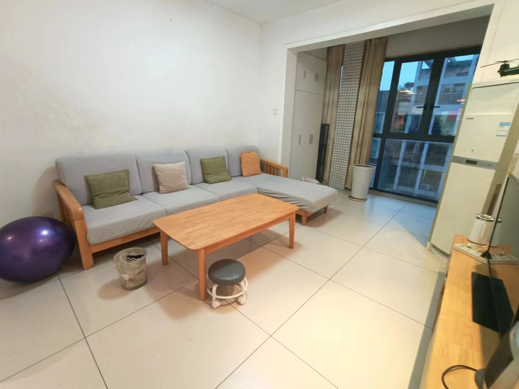 城市风景 2室2厅1卫 43.8万 城市风景 2室2厅1卫 43.8万室内图