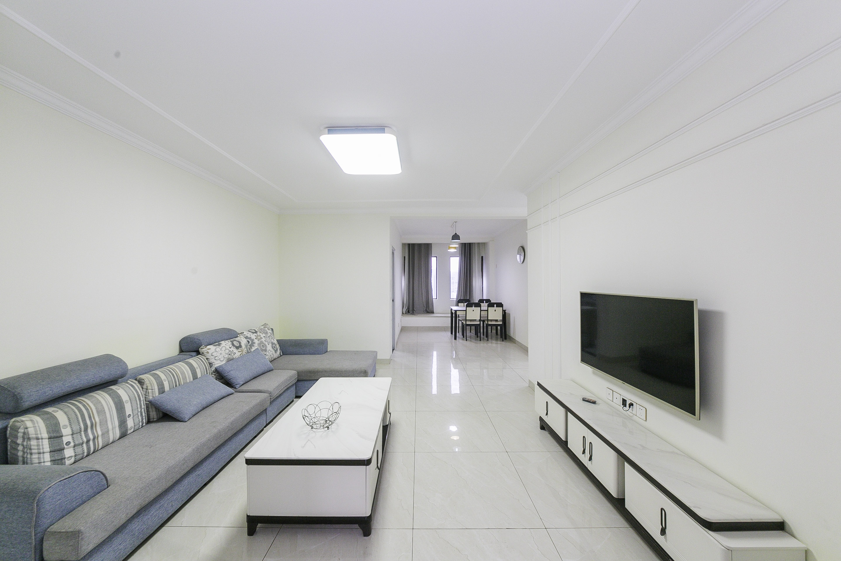 奥林匹克花园 3室2厅2卫 152.8万 奥林匹克花园 3室2厅2卫 152.8万客厅